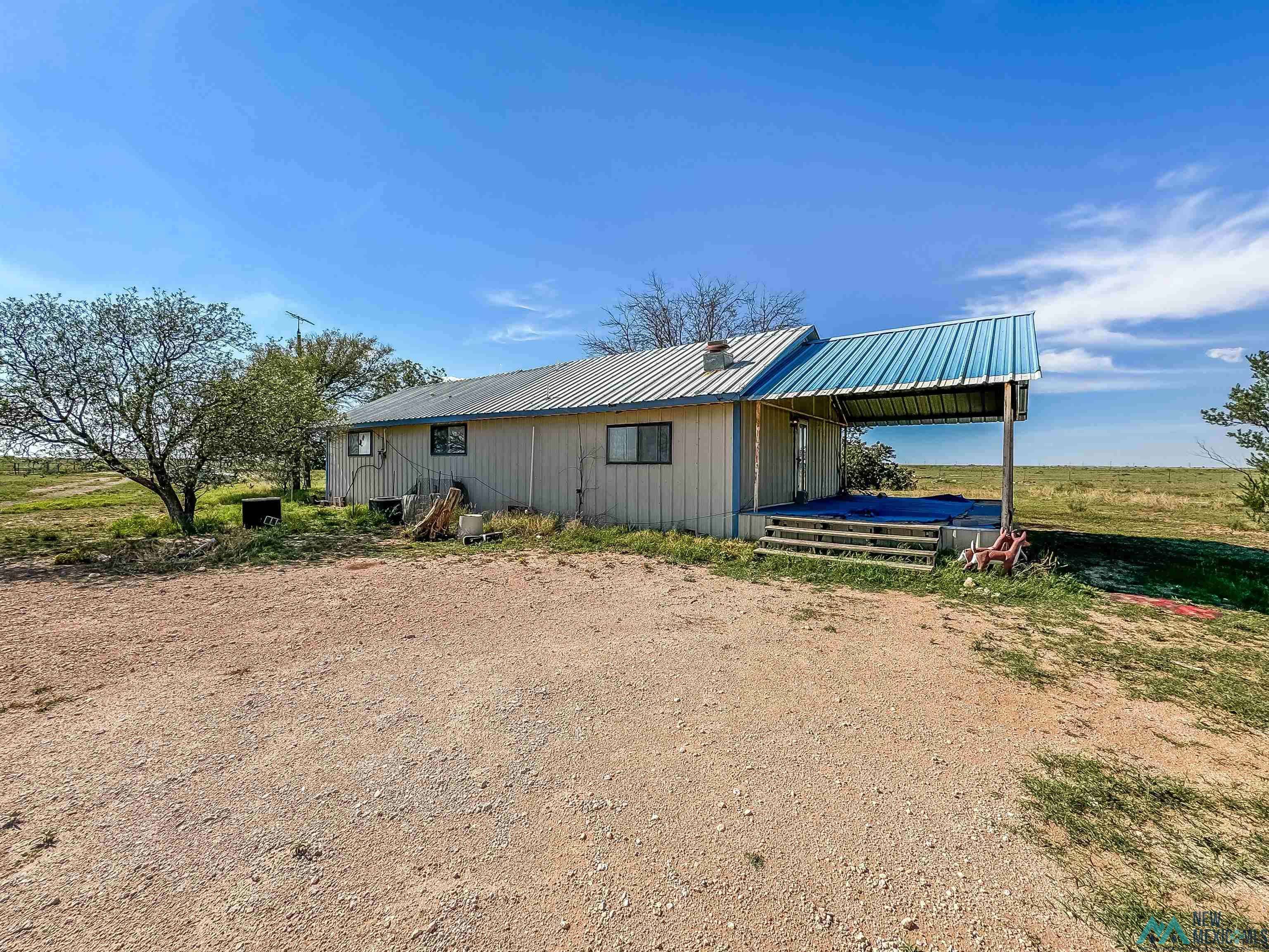 15101 N Knowles Road, Hobbs, Texas image 1