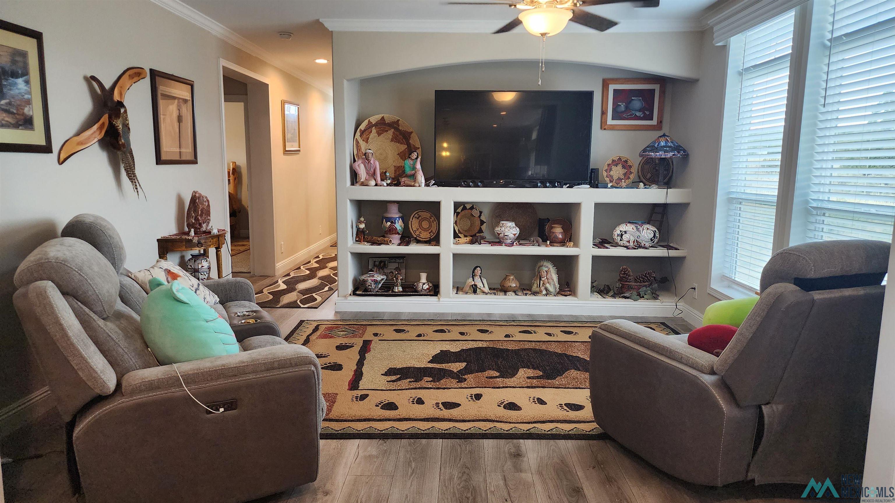 325 E Pinehaven Road, Vanderwagen, Texas image 10