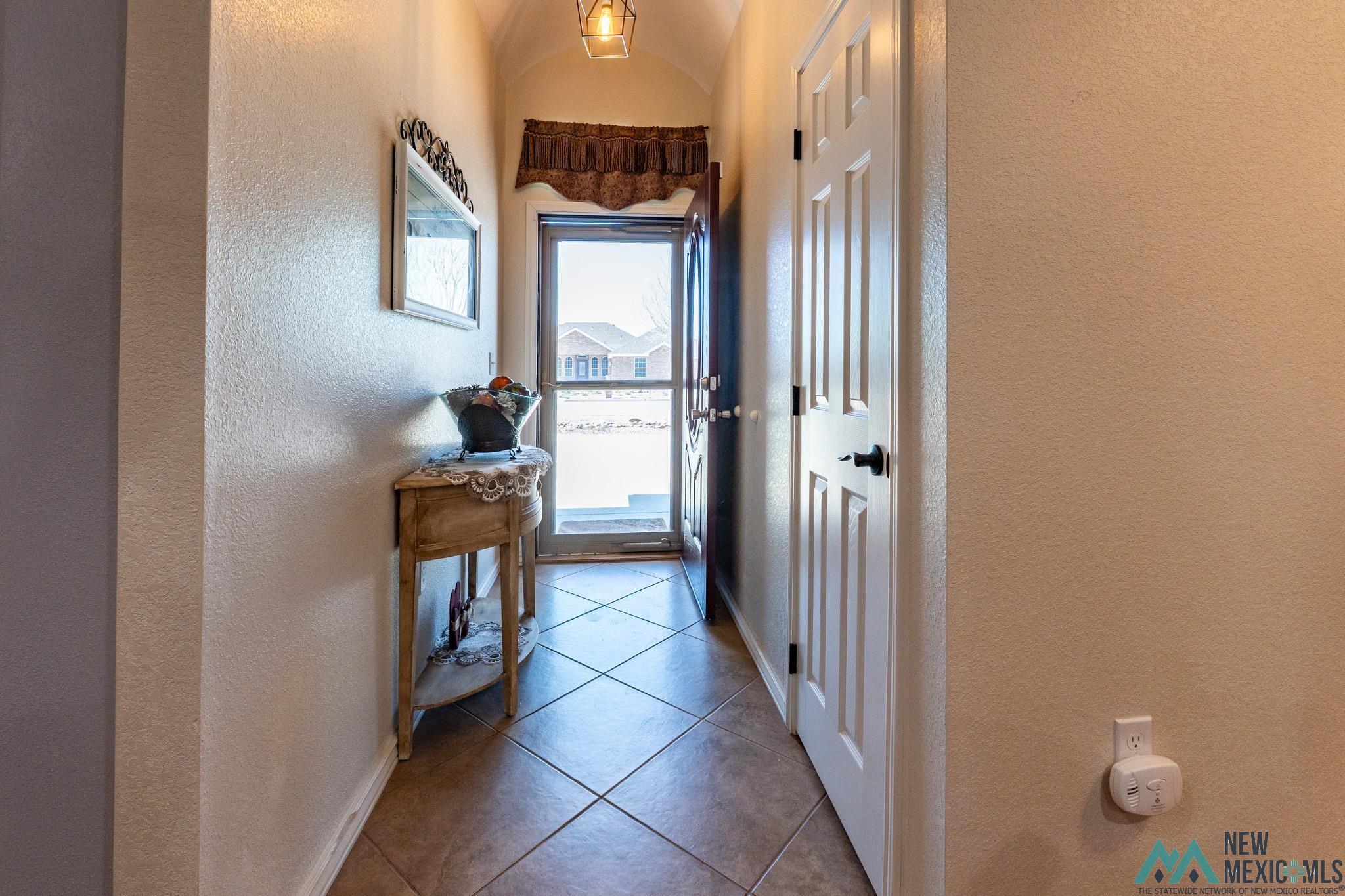 2217 Boxwood Circle, Portales, Texas image 4