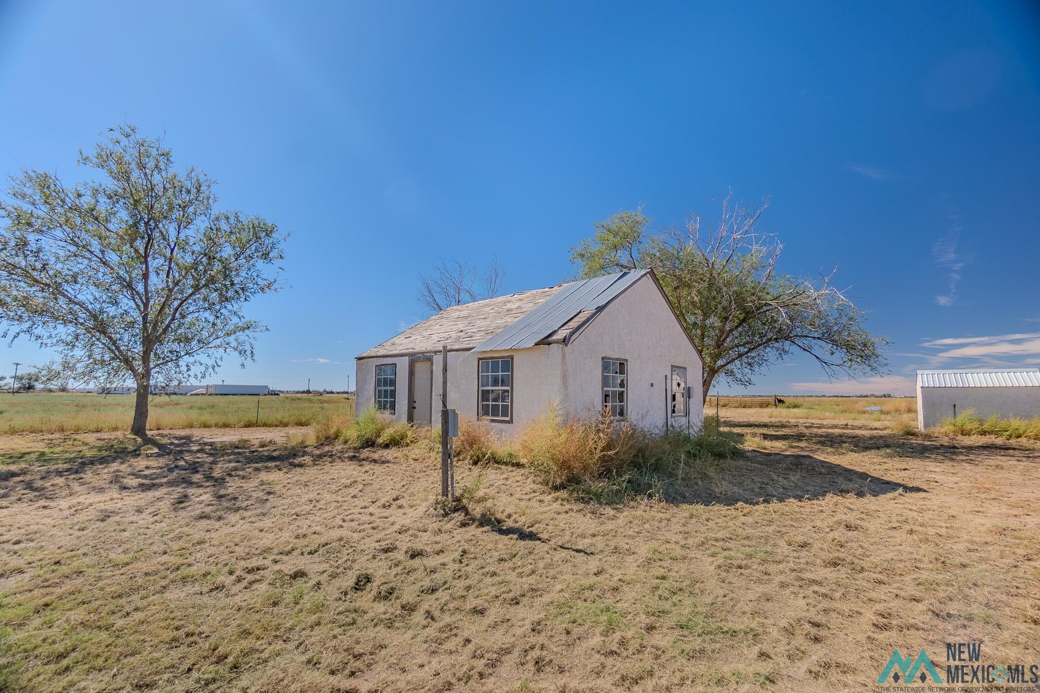 550 S Roosevelt N 1/2 Road, Portales, Texas image 6