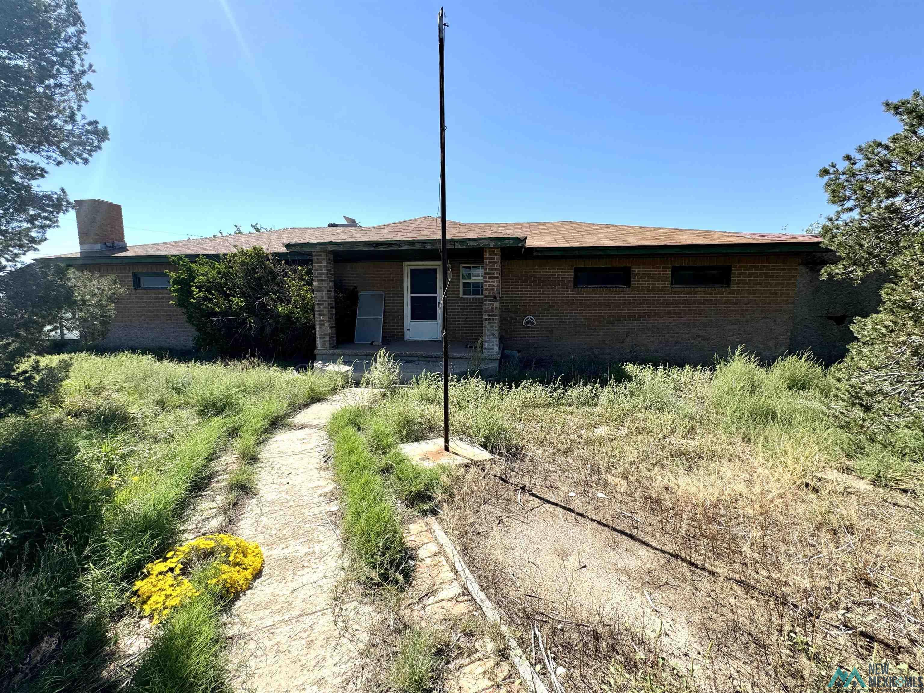 321 E Baregrass Ln, Hobbs, New Mexico image 3