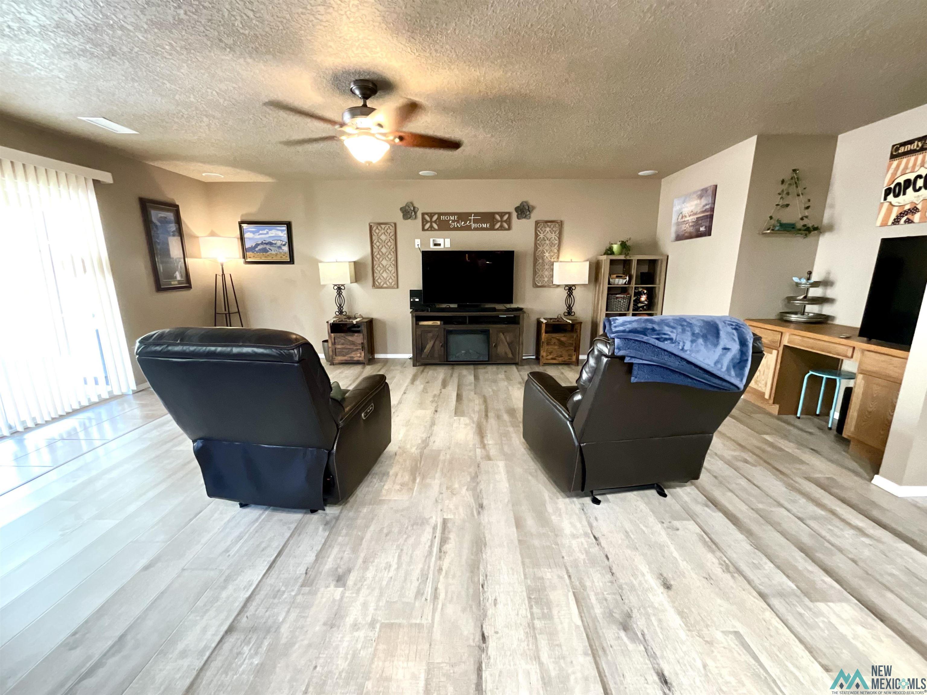 233 Crestwood Court, Gallup, Texas image 10