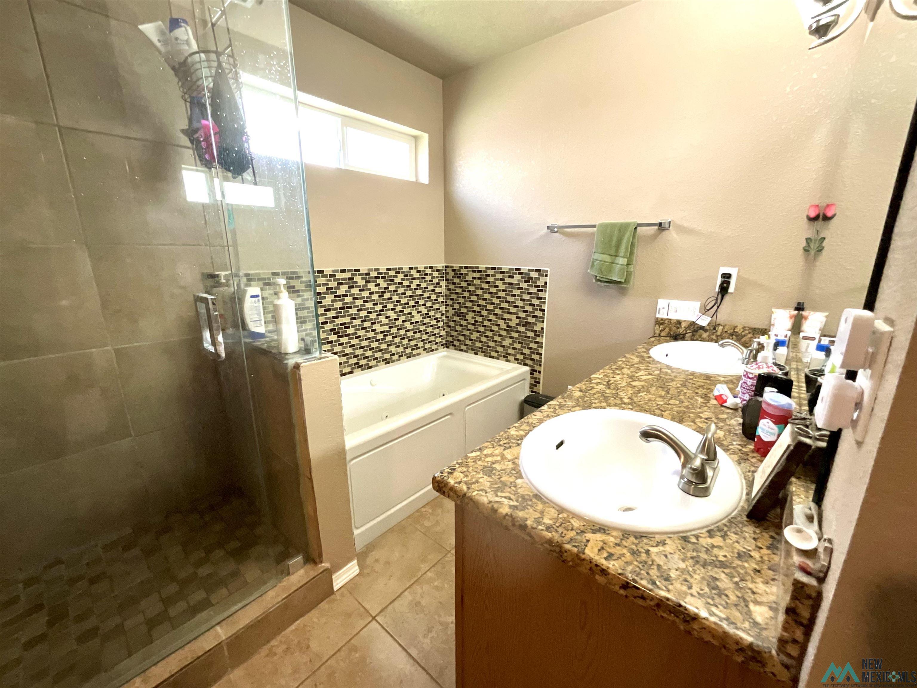233 Crestwood Court, Gallup, Texas image 17