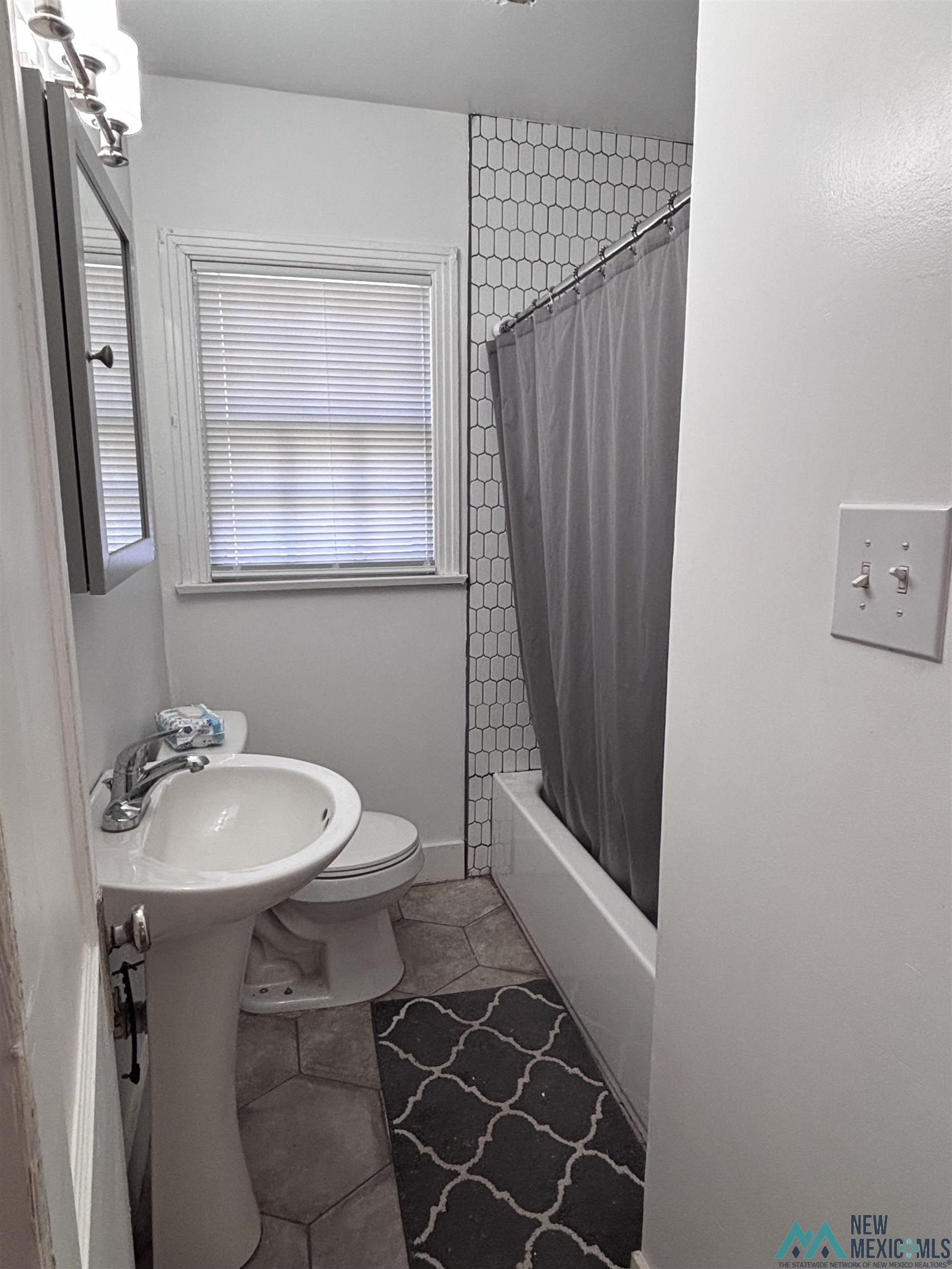 306 E Church Street, Carlsbad, New Mexico image 7