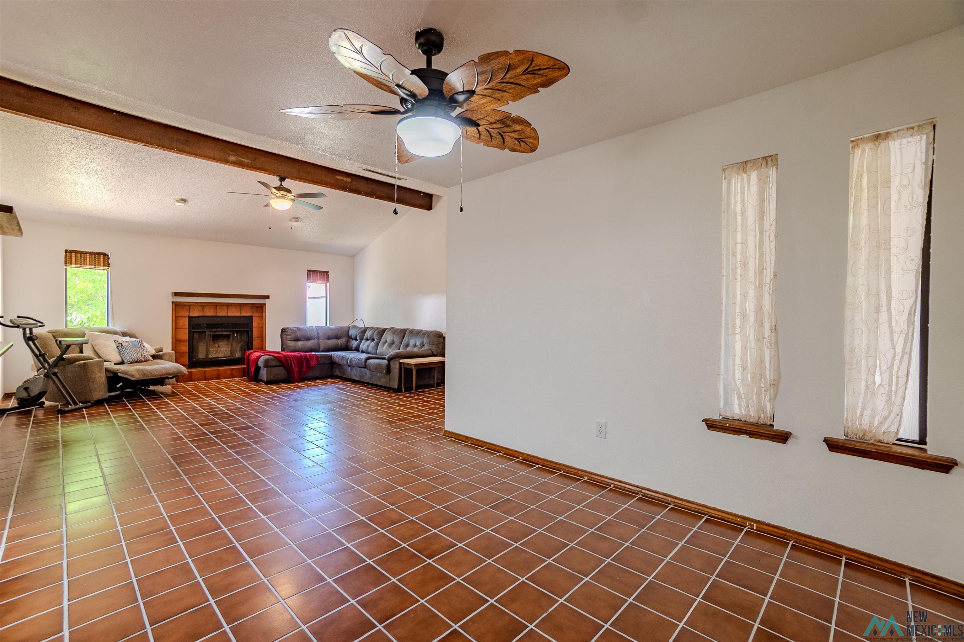 3765 Glenfield Drive, Clovis, Texas image 5
