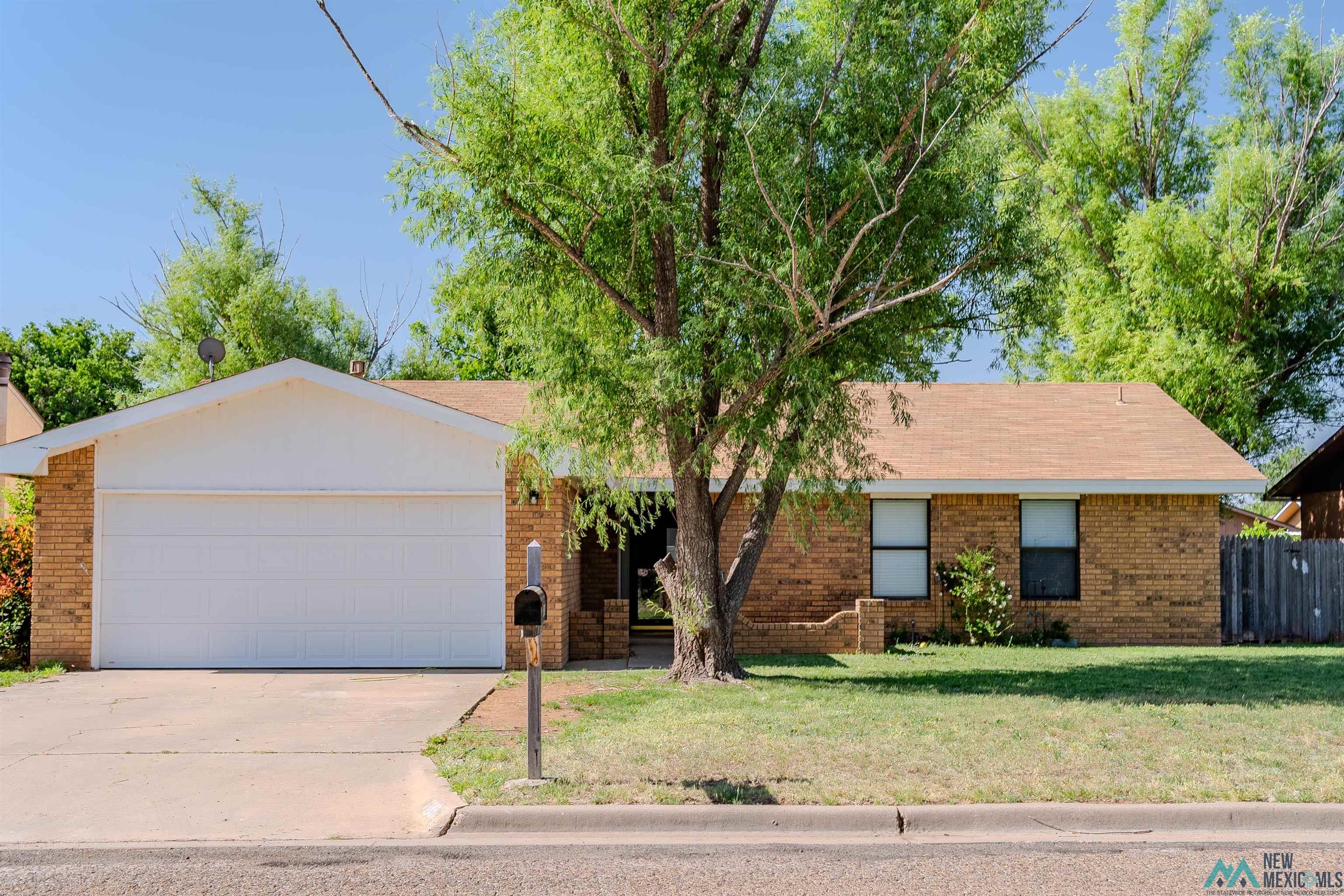 3765 Glenfield Drive, Clovis, Texas image 2