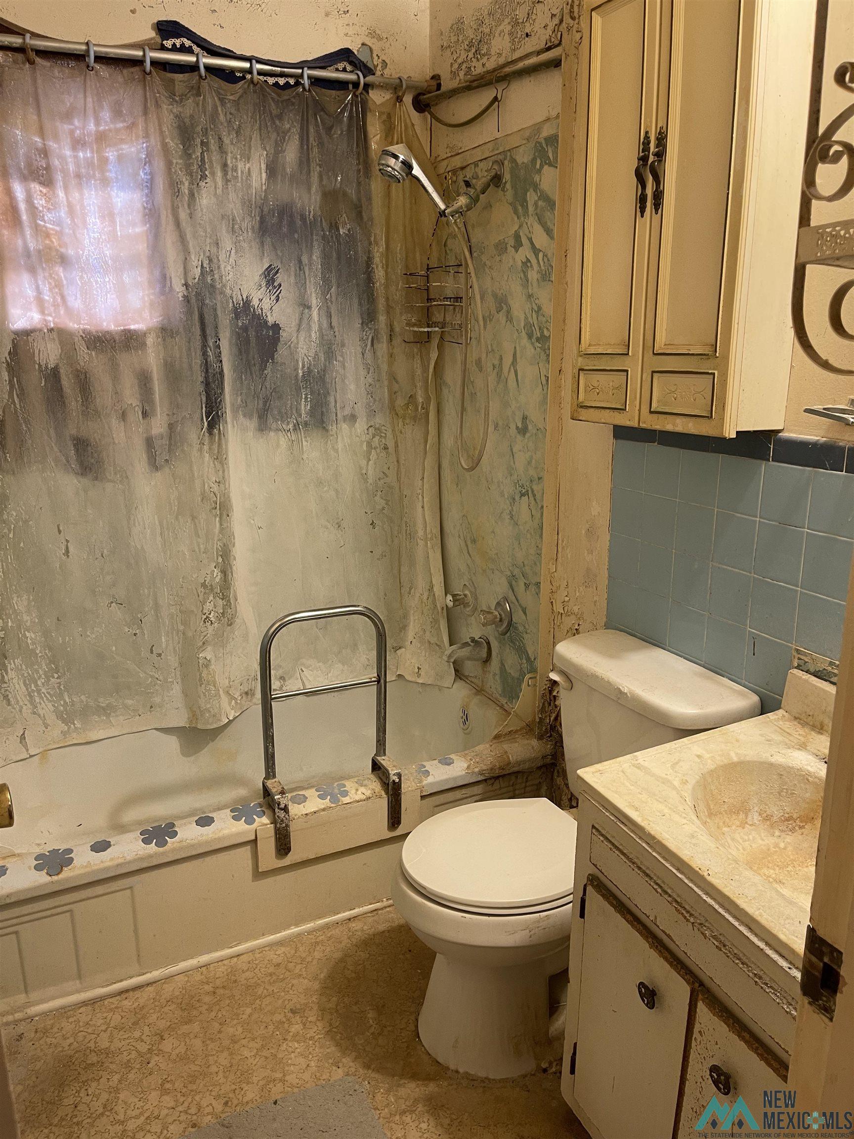 2313 Mountain Drive, Carlsbad, Texas image 14