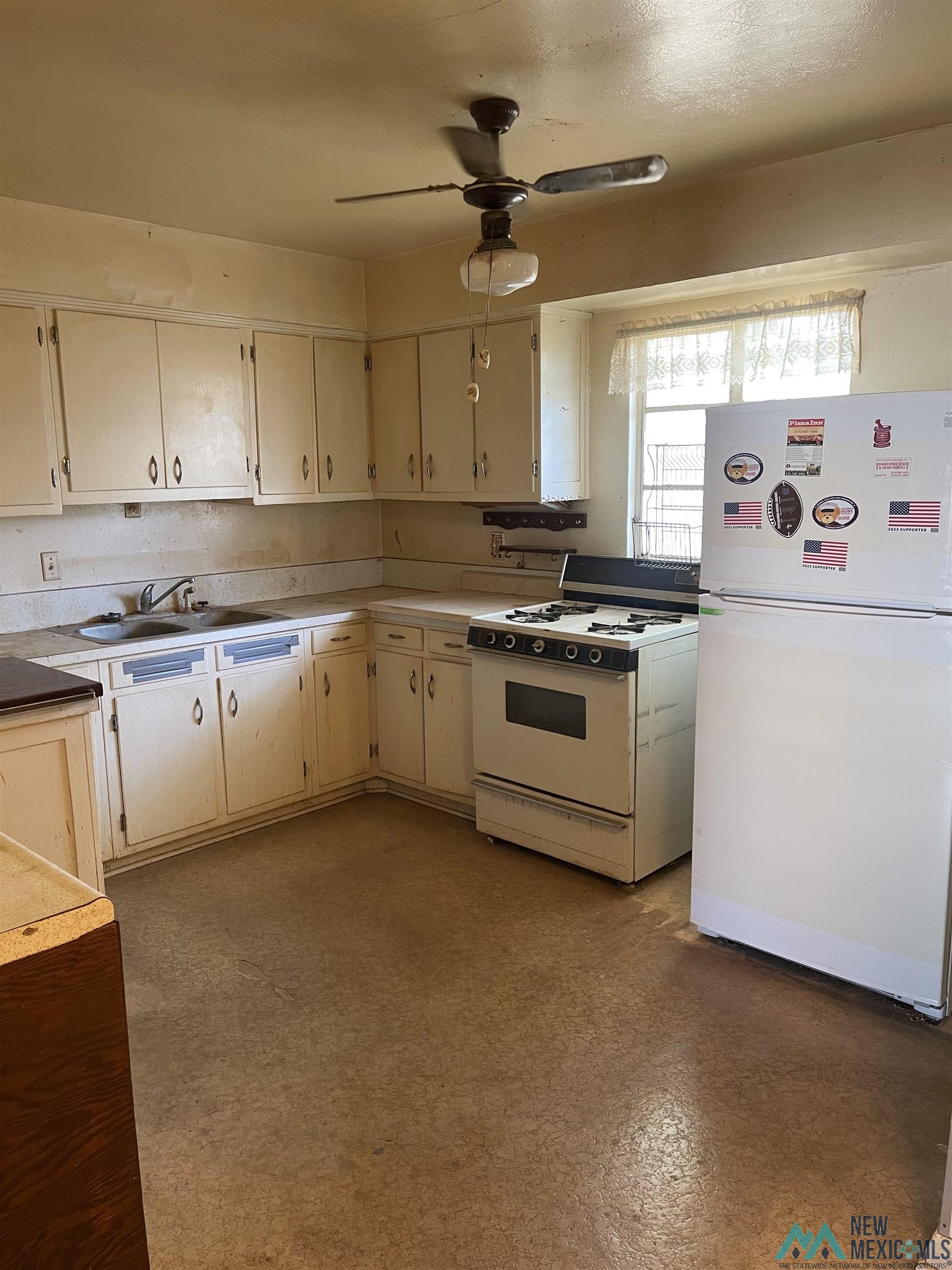 2313 Mountain Drive, Carlsbad, Texas image 10