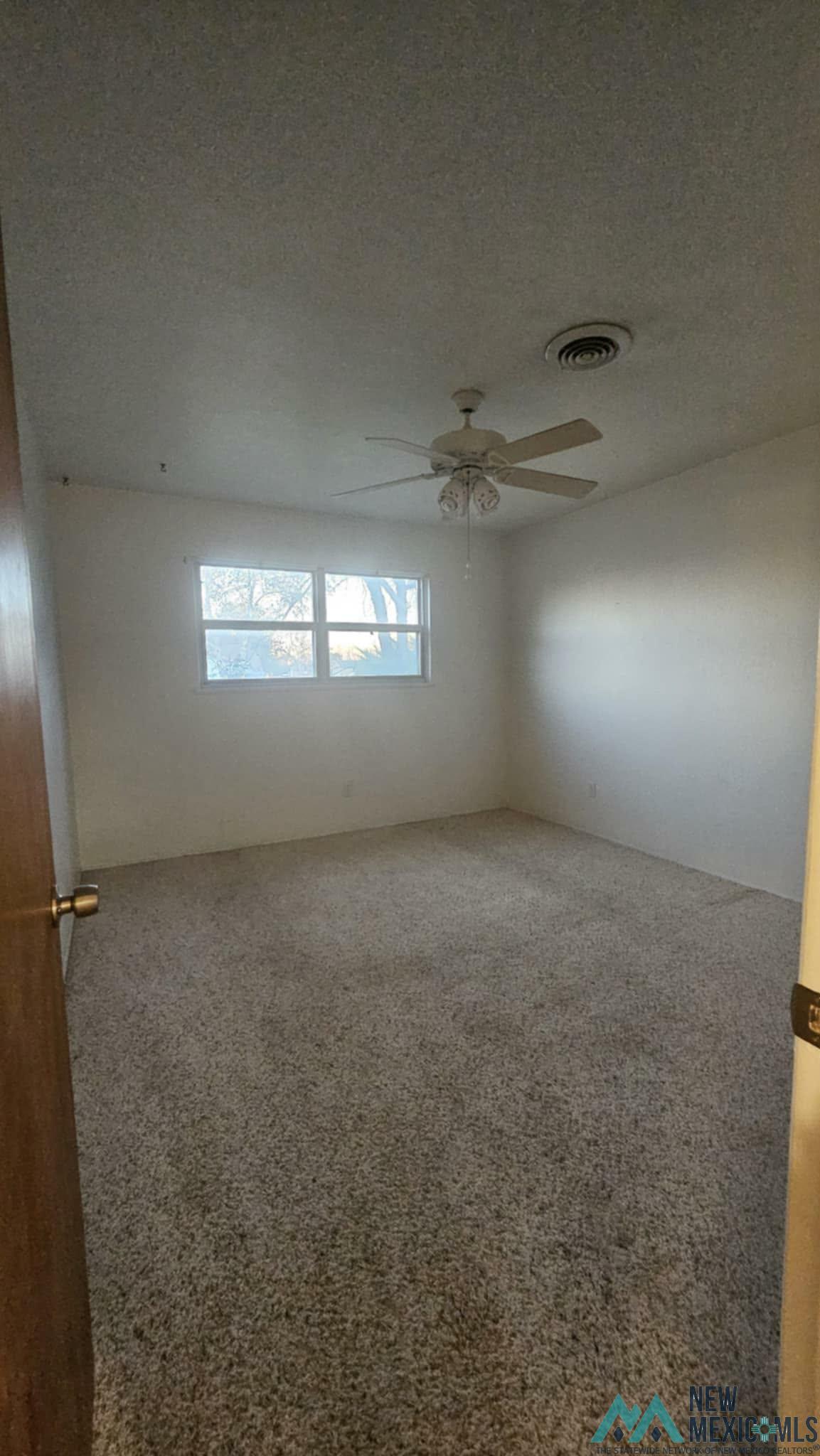 Clovis, New Mexico 88101, United States, 3 Bedrooms Bedrooms, ,2 BathroomsBathrooms,Residential,Active,254260