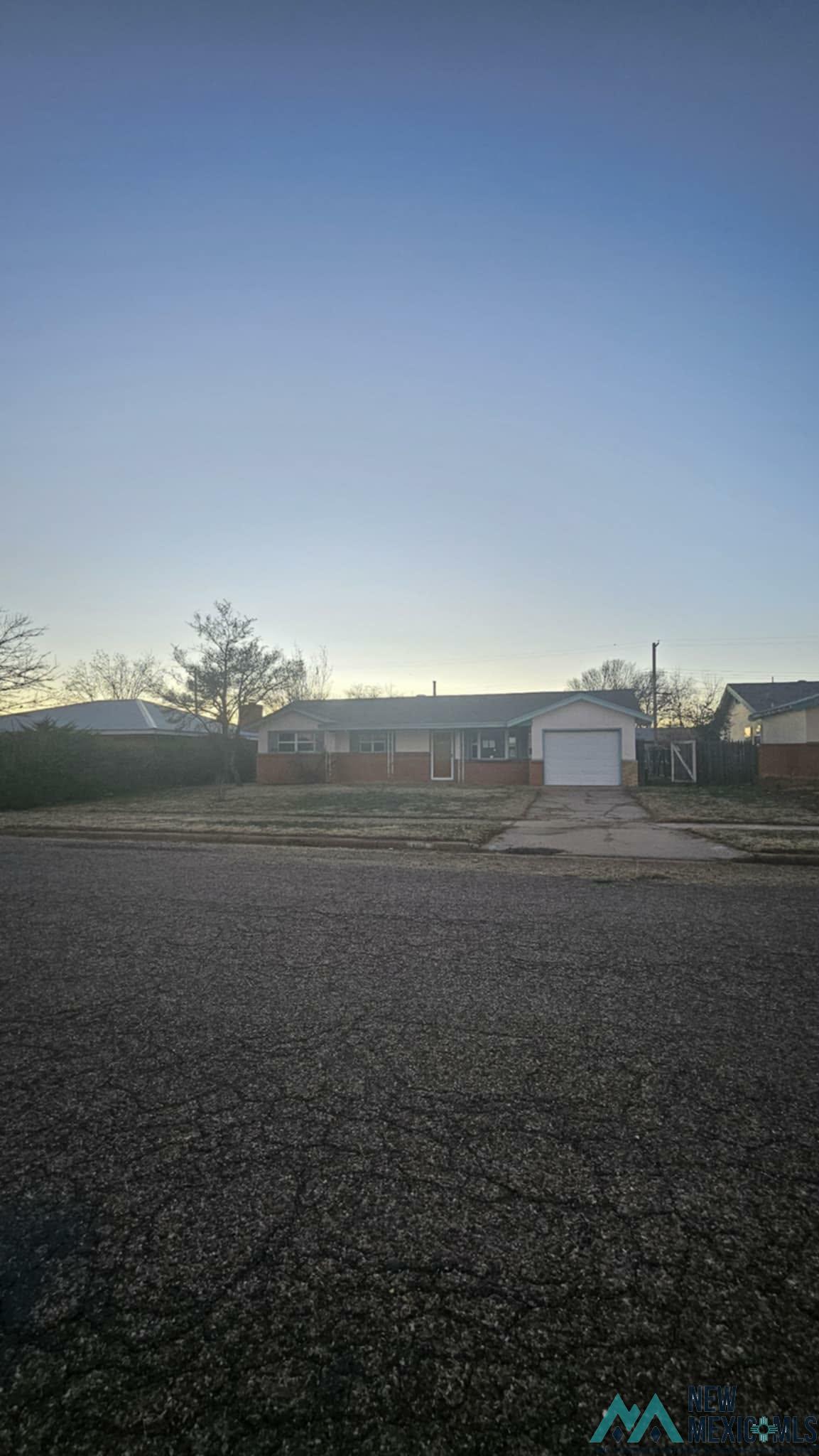 Clovis, New Mexico 88101, United States, 3 Bedrooms Bedrooms, ,2 BathroomsBathrooms,Residential,Active,254260