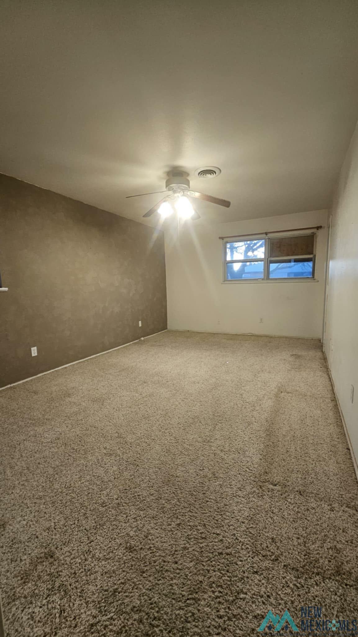 Clovis, New Mexico 88101, United States, 3 Bedrooms Bedrooms, ,2 BathroomsBathrooms,Residential,Active,254260