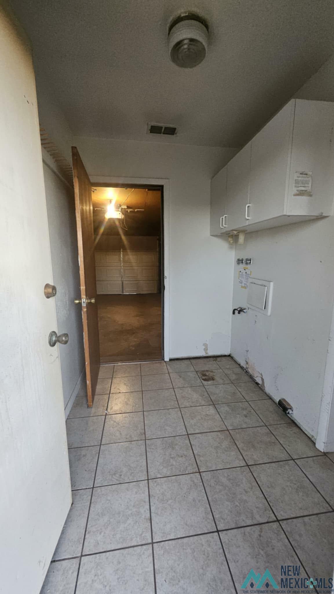 Clovis, New Mexico 88101, United States, 3 Bedrooms Bedrooms, ,2 BathroomsBathrooms,Residential,Active,254260