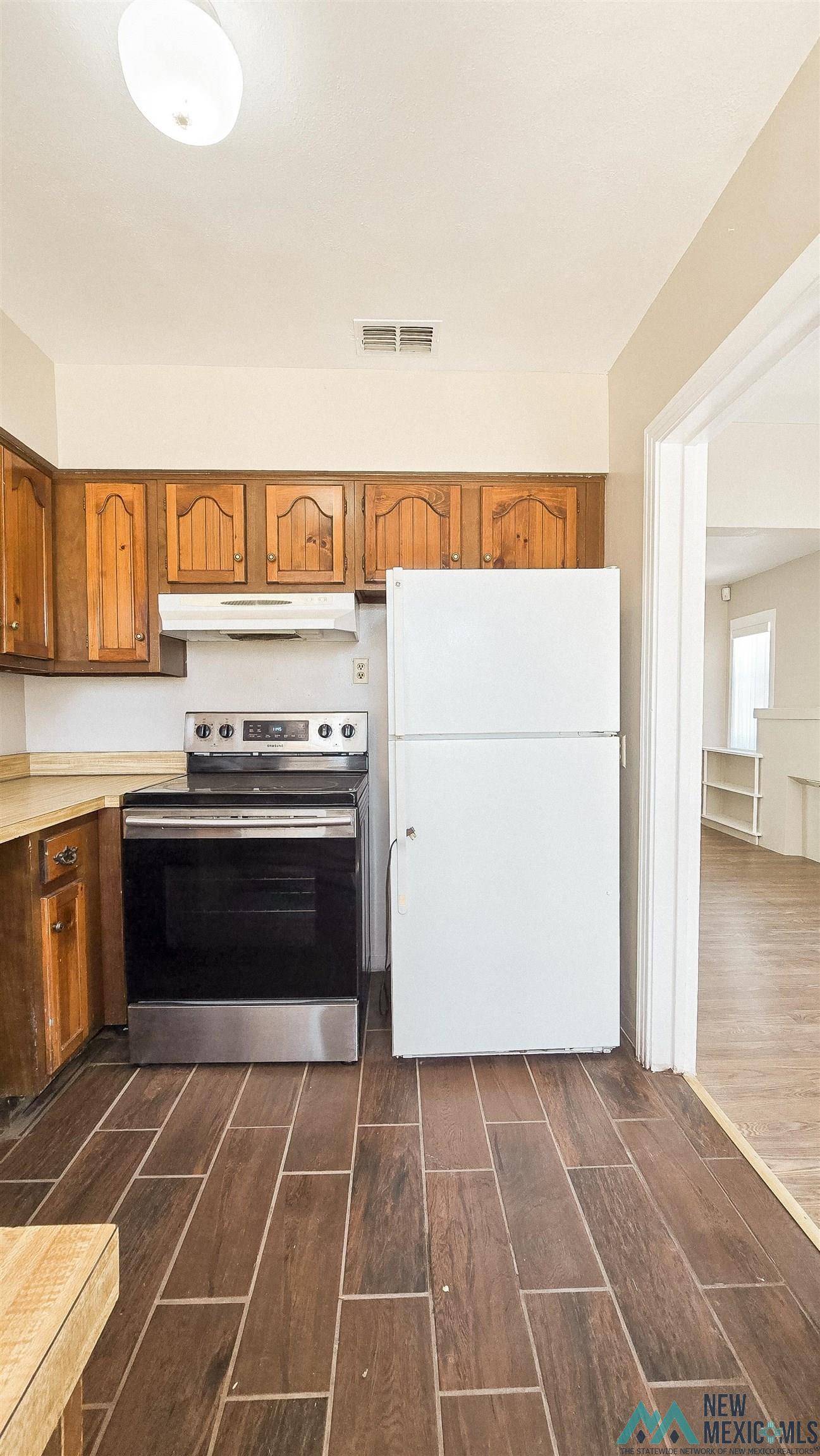 1302 W 7th Street, Roswell, Texas image 11