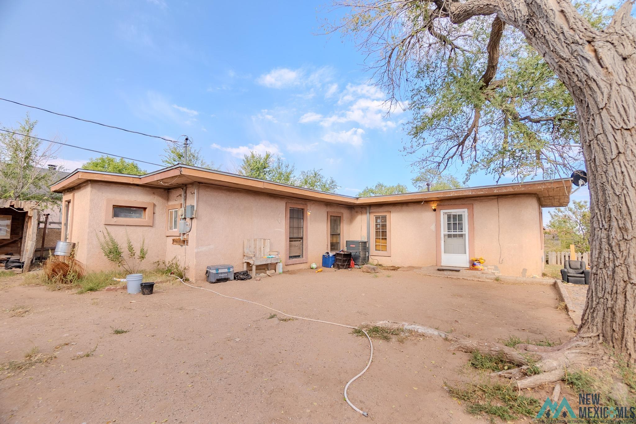 814 E 4th Street, Clovis, New Mexico image 1