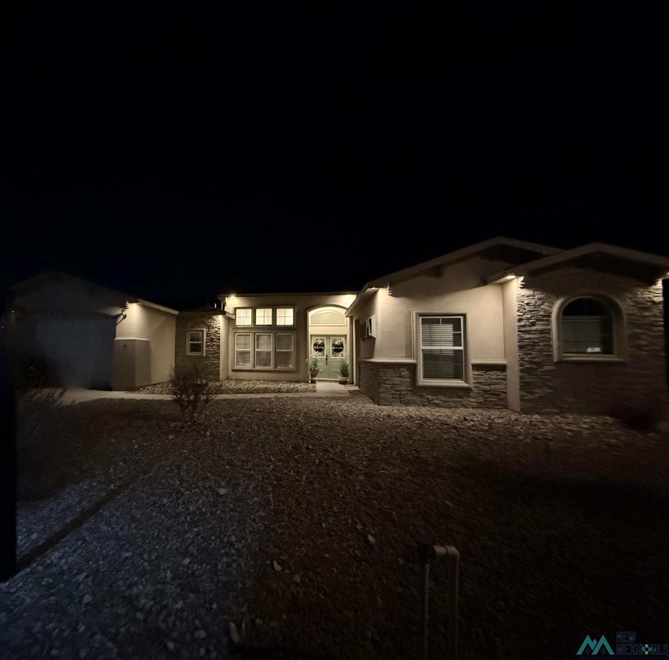 4917 W King Kelly Road, Hobbs, New Mexico image 3
