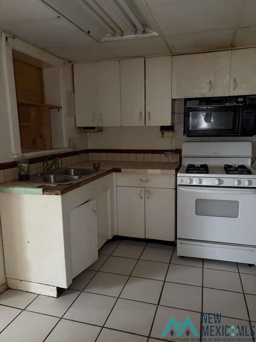 51 W Wells Street, Roswell, Texas image 3