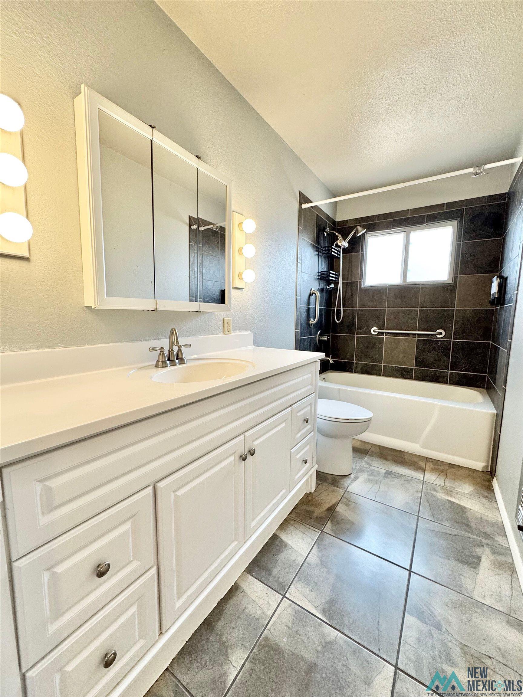 1421 N Country Circle, Carlsbad, Texas image 19