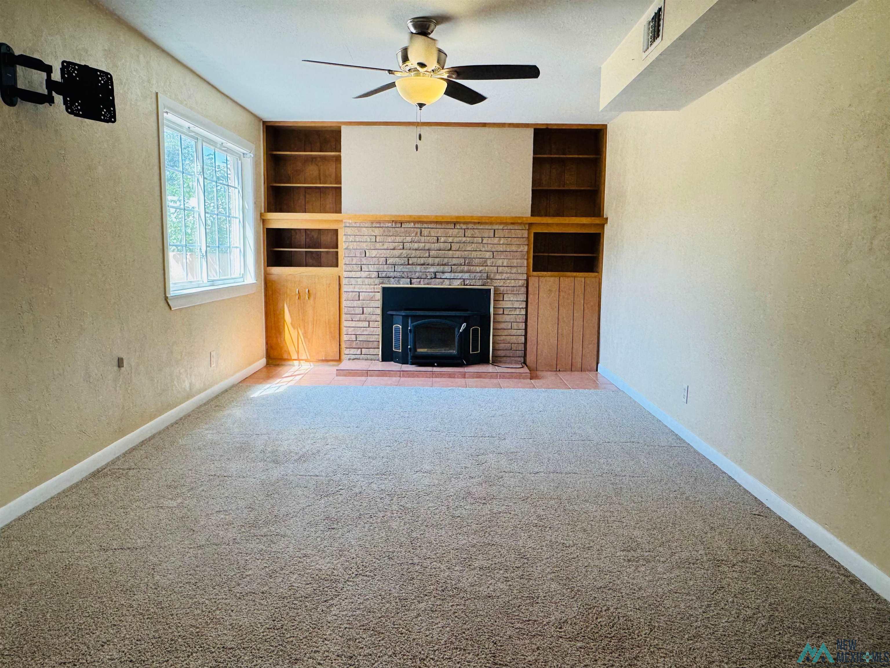1421 N Country Circle, Carlsbad, Texas image 6