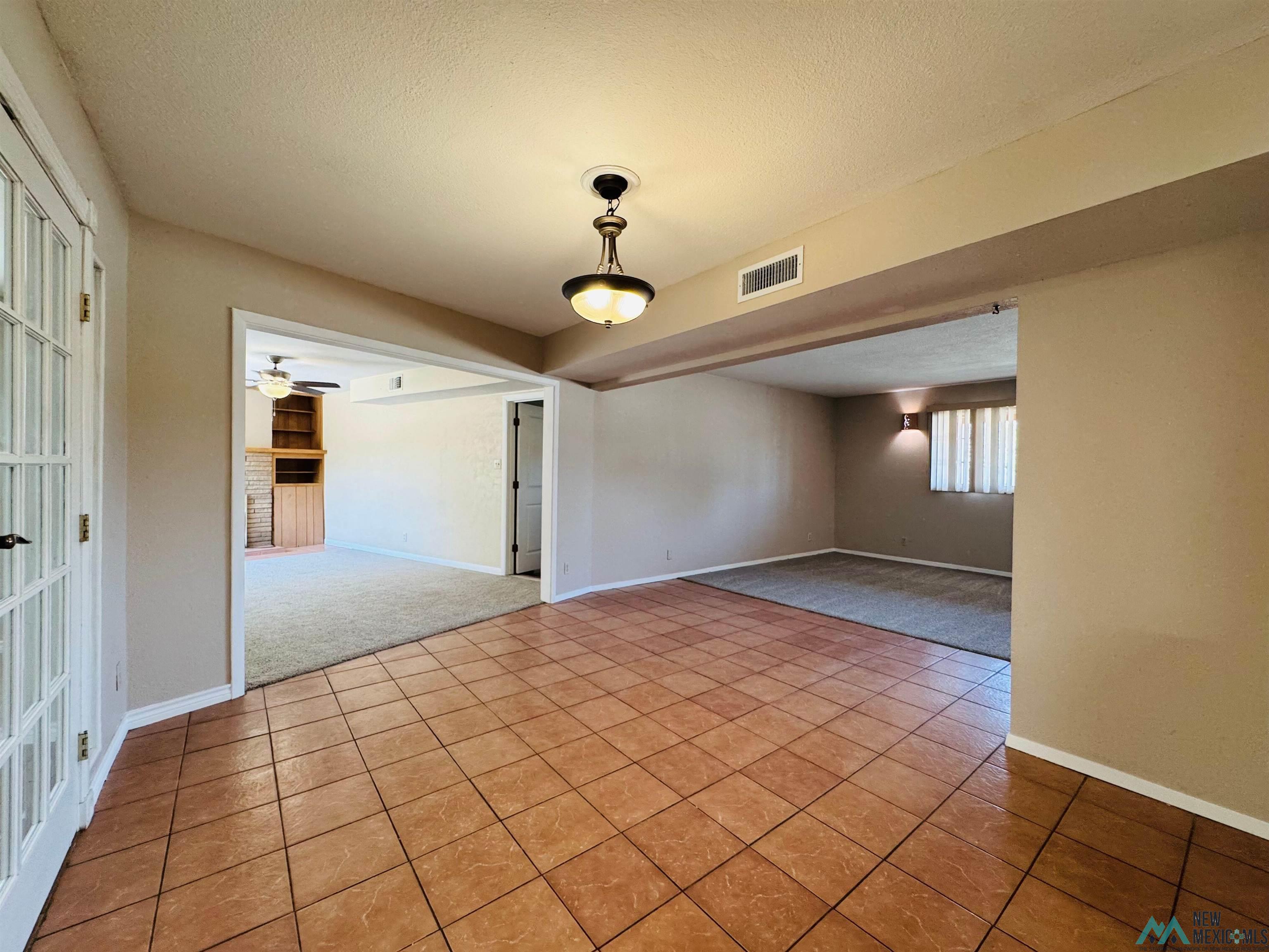 1421 N Country Circle, Carlsbad, Texas image 5