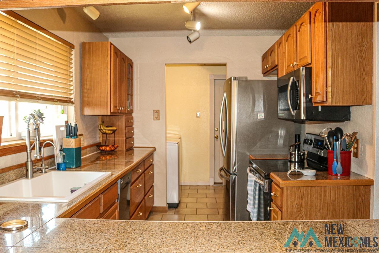 1517 Layton Court, Clovis, Texas image 9