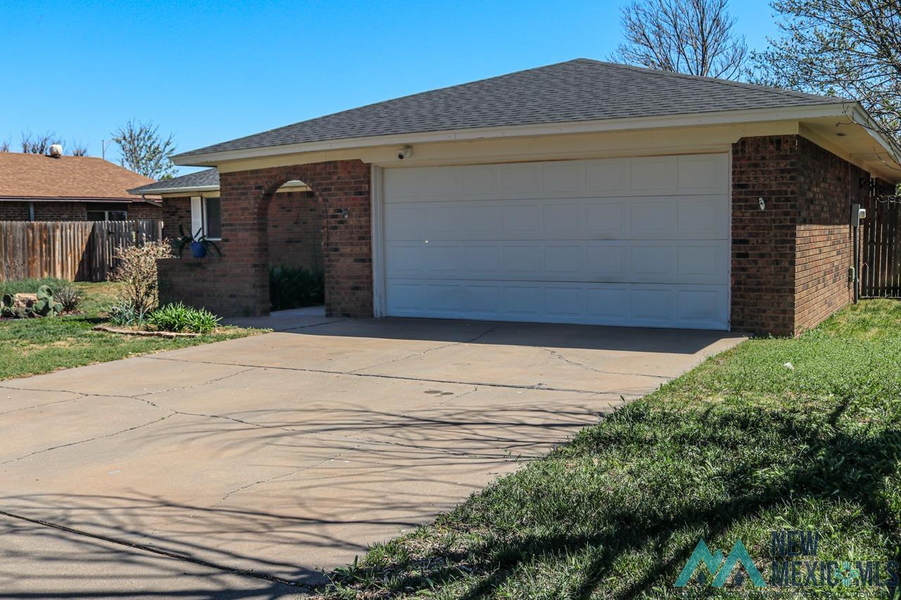 1517 Layton Court, Clovis, Texas image 2