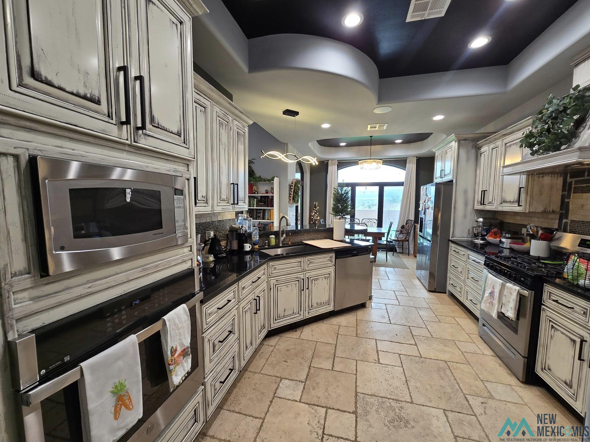 600 E Penbrook Court, Carlsbad, Texas image 6