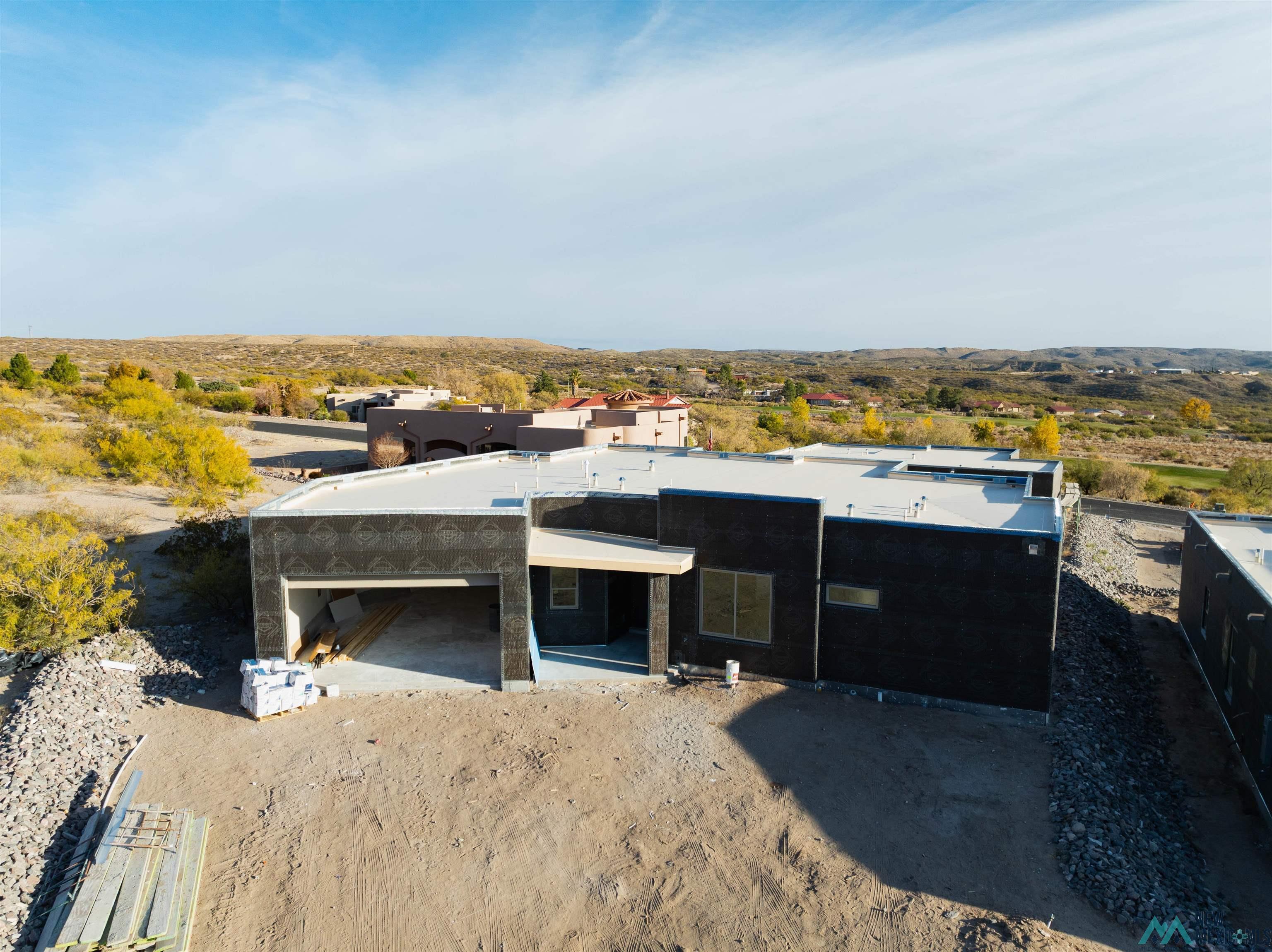 212 Tierra Verde Circle, Elephant Butte, Texas image 1