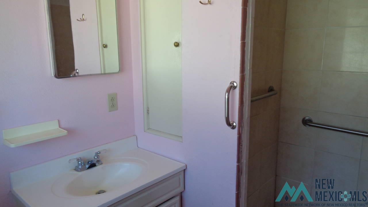 27 Forest Drive, Roswell, Texas image 12