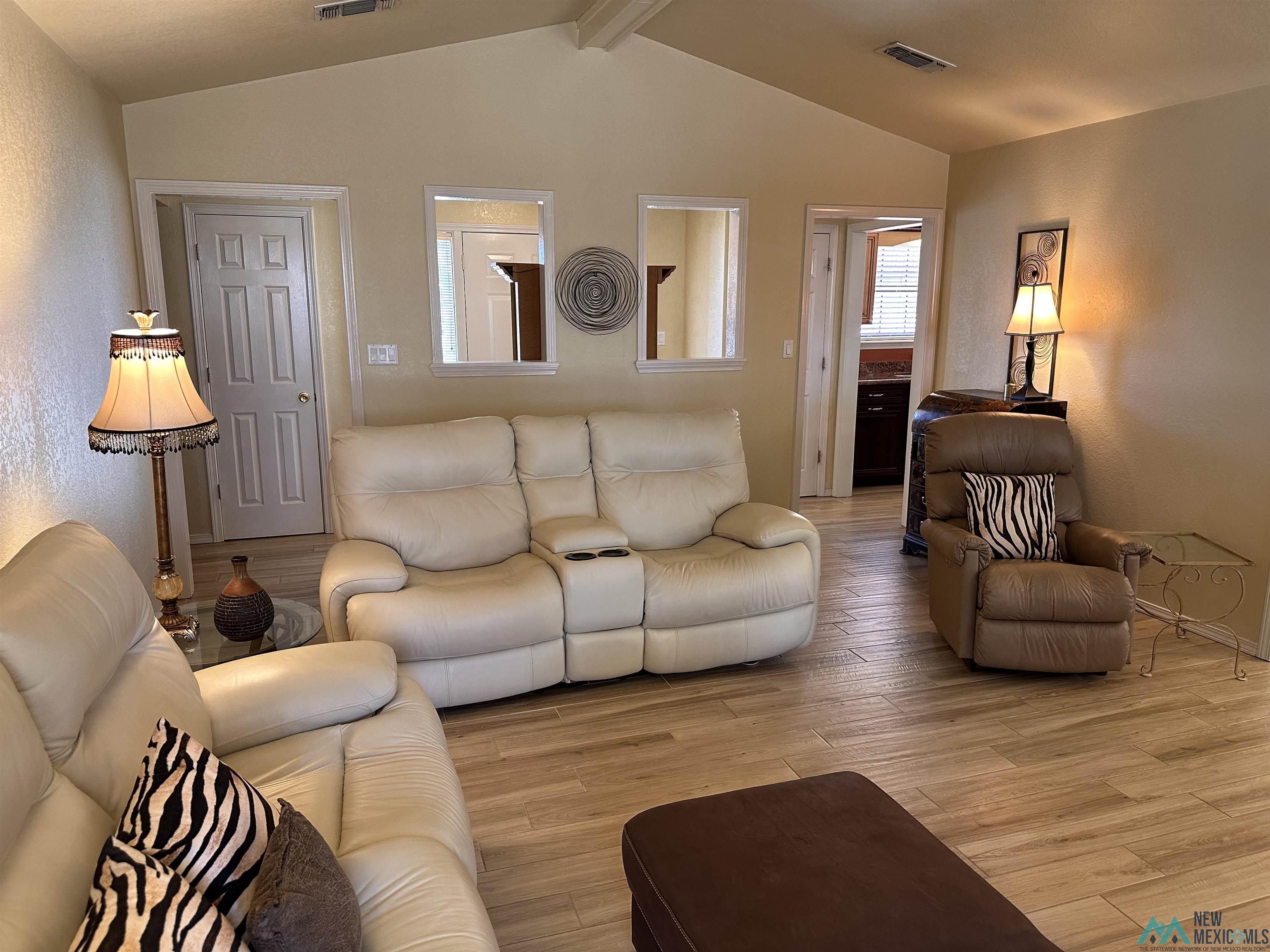 1103 N Elm Avenue, Roswell, Texas image 12