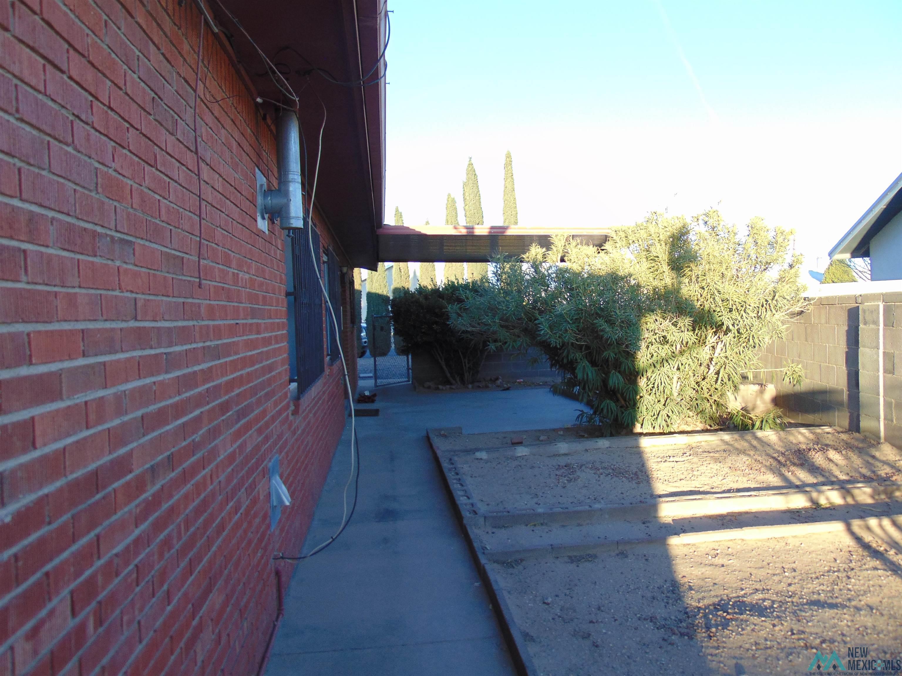 1821 S Santa Clara Street, Deming, New Mexico image 9