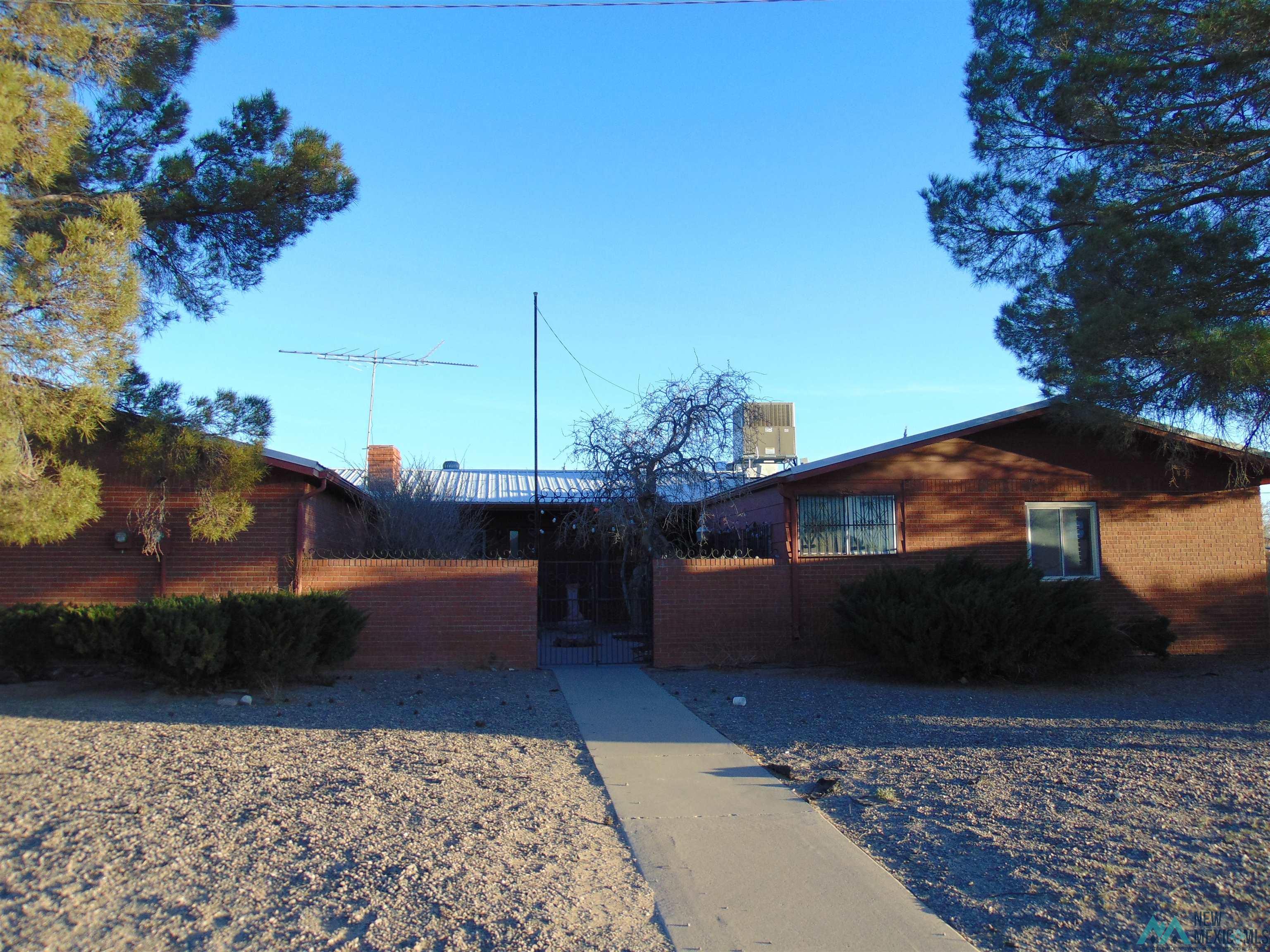 1821 S Santa Clara Street, Deming, New Mexico image 4