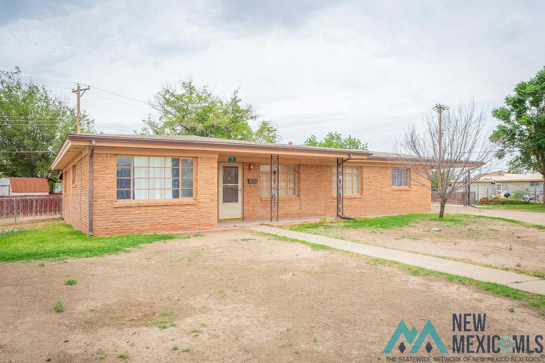 7 Pine Place, Roswell, Texas image 1