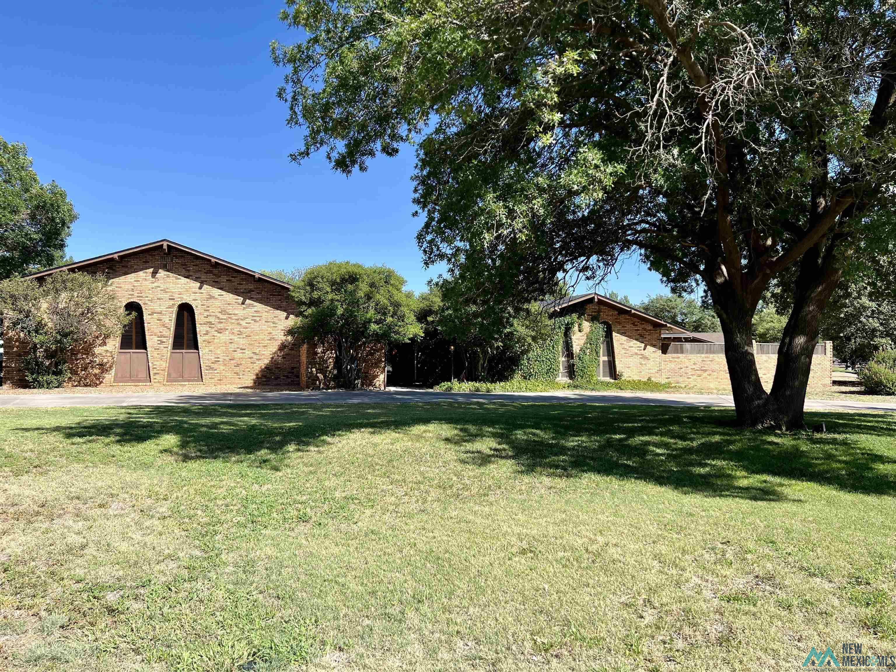 1801 Fairfield Avenue, Clovis, New Mexico image 1