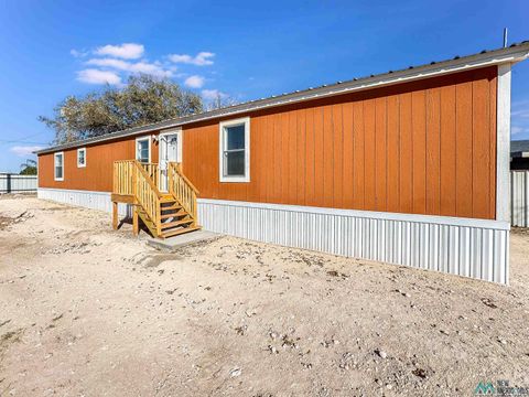 Homes For Sale - 308 W Gypsy St<br/> Hobbs, NM 88240