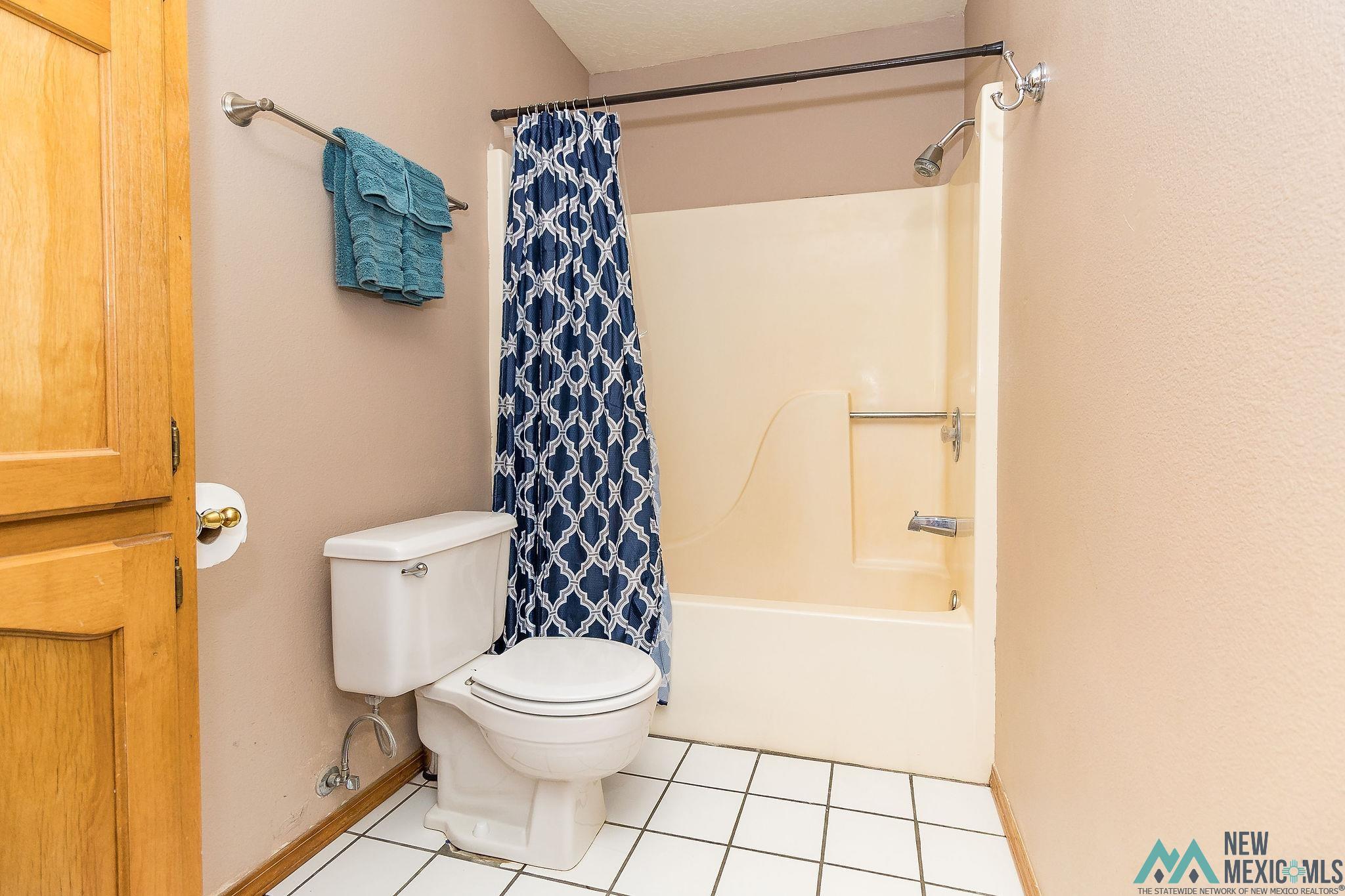 Clovis, New Mexico 88101, United States, 3 Bedrooms Bedrooms, ,2 BathroomsBathrooms,Residential,Pending,41481