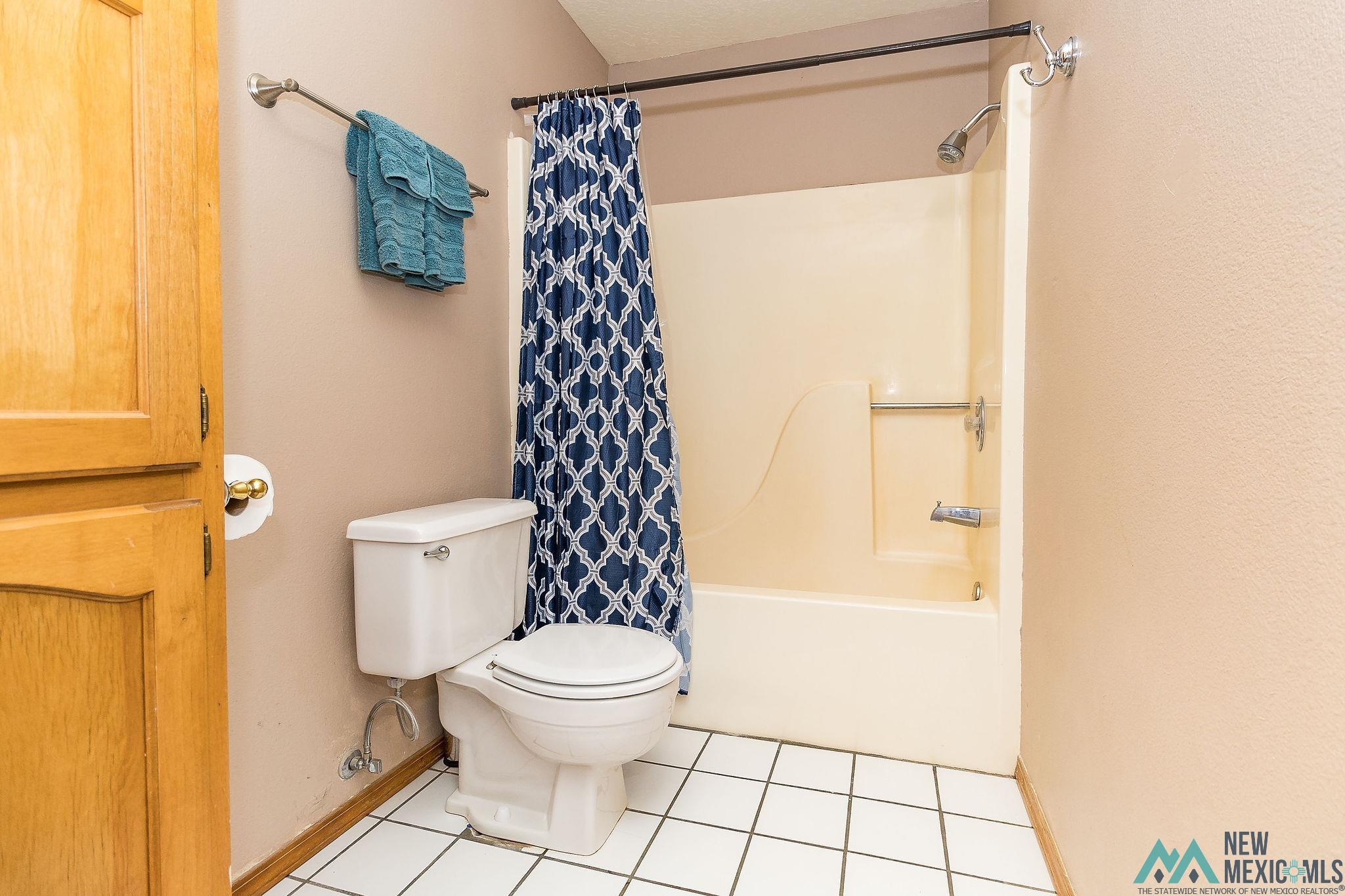 Clovis, New Mexico 88101, United States, 3 Bedrooms Bedrooms, ,2 BathroomsBathrooms,Residential,Pending,41481