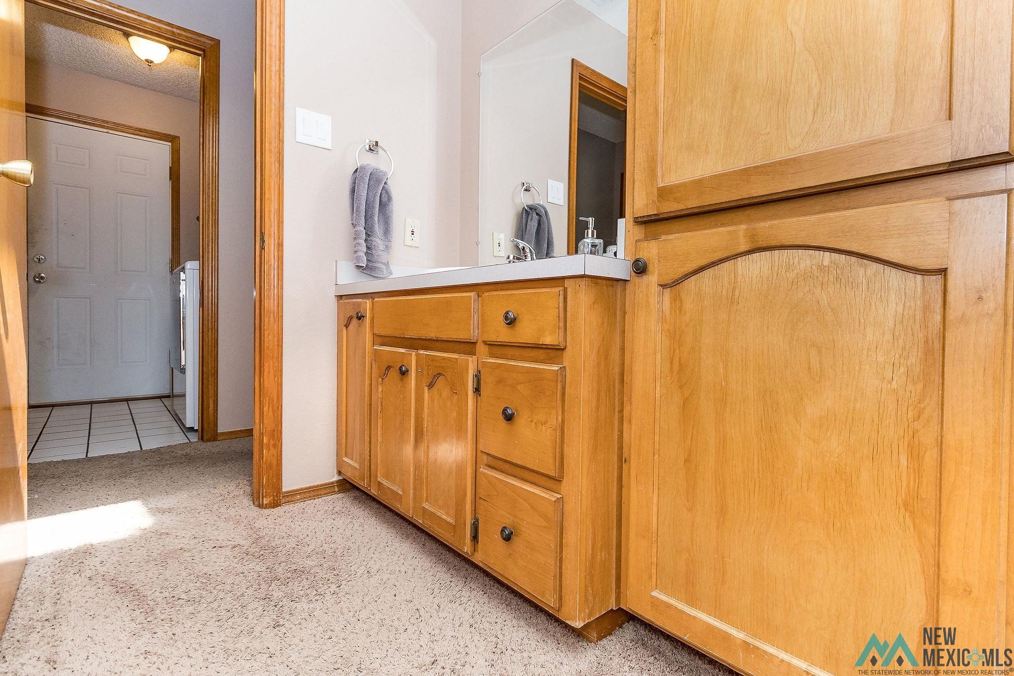 Clovis, New Mexico 88101, United States, 3 Bedrooms Bedrooms, ,2 BathroomsBathrooms,Residential,Pending,41481