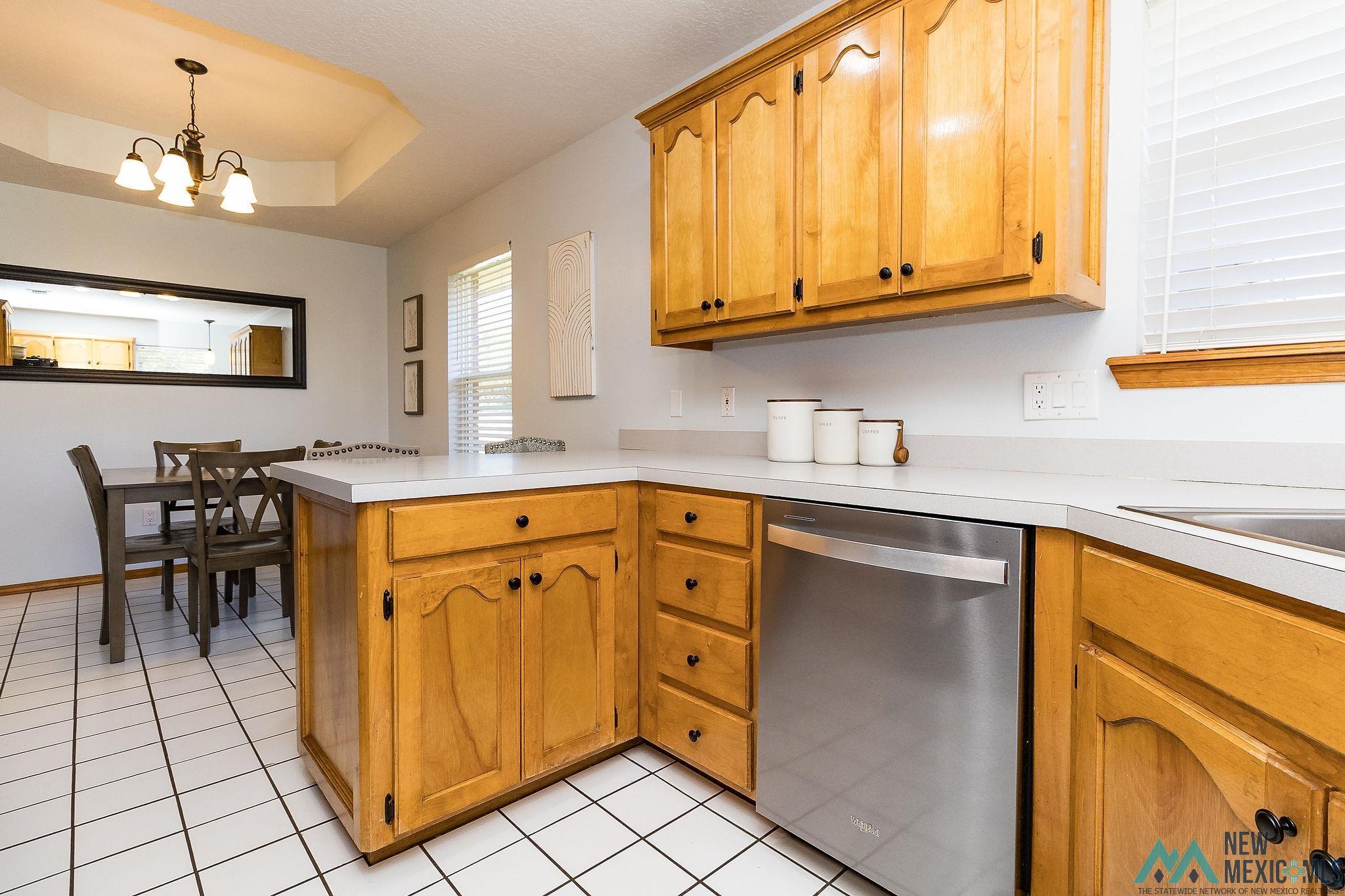 Clovis, New Mexico 88101, United States, 3 Bedrooms Bedrooms, ,2 BathroomsBathrooms,Residential,Pending,41481