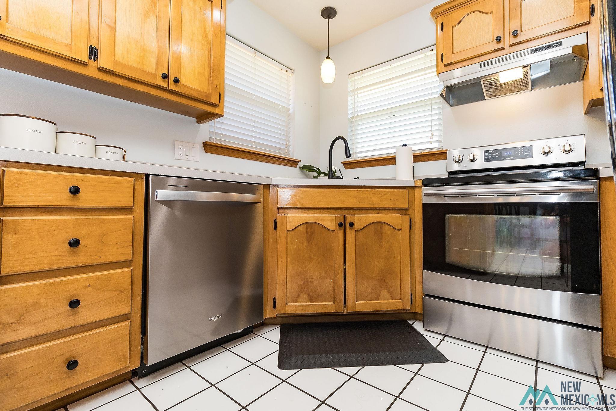 Clovis, New Mexico 88101, United States, 3 Bedrooms Bedrooms, ,2 BathroomsBathrooms,Residential,Pending,41481