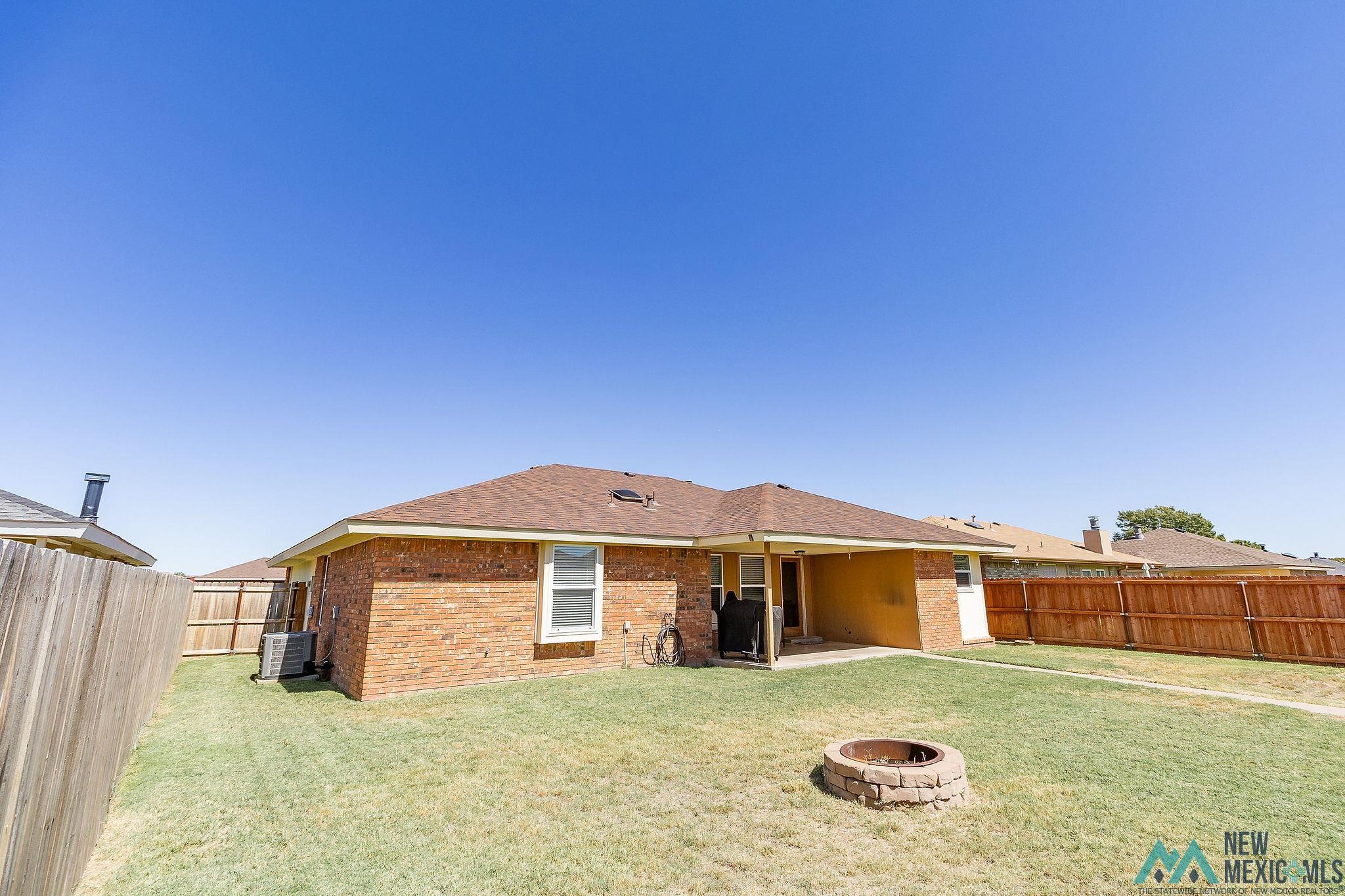 Clovis, New Mexico 88101, United States, 3 Bedrooms Bedrooms, ,2 BathroomsBathrooms,Residential,Pending,41481