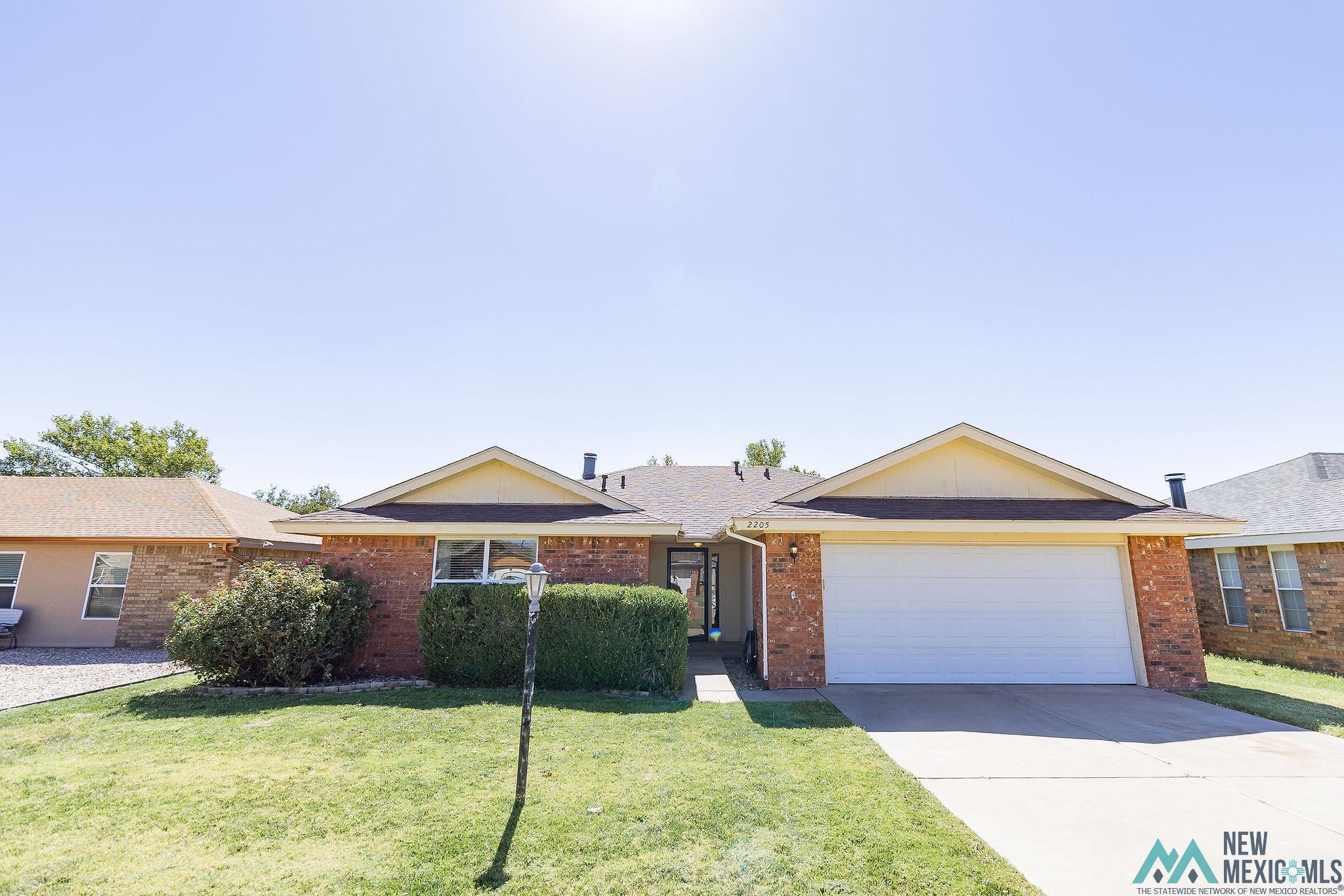 Clovis, New Mexico 88101, United States, 3 Bedrooms Bedrooms, ,2 BathroomsBathrooms,Residential,Pending,41481