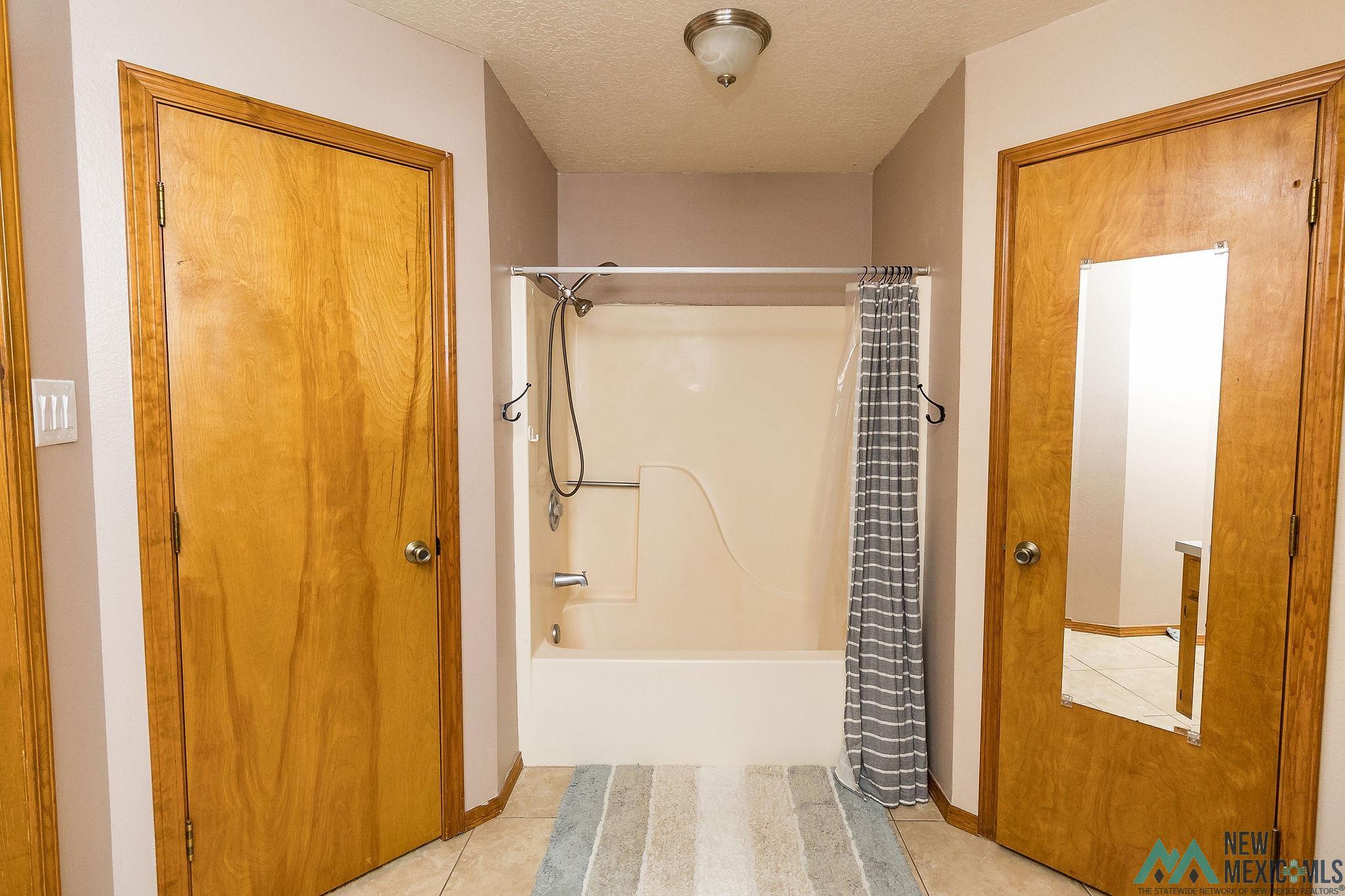 Clovis, New Mexico 88101, United States, 3 Bedrooms Bedrooms, ,2 BathroomsBathrooms,Residential,Pending,41481