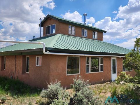 Homes For Sale - 17 Aquaje Road<br/> Taos County, Tres Piedras, NM 87577