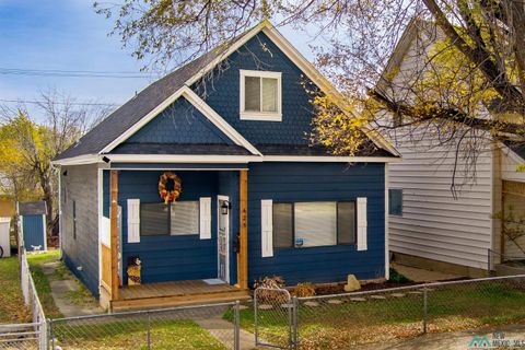 Homes For Sale - 425 N 3rd Street<br/> Raton, NM 87740