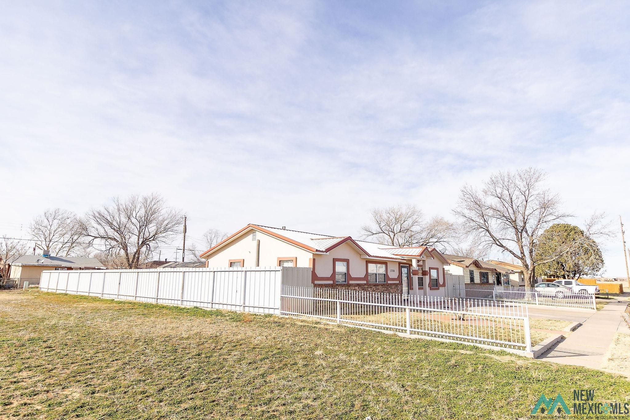 Clovis, New Mexico 88101, United States, 3 Bedrooms Bedrooms, ,1 BathroomBathrooms,Residential,Active,22974