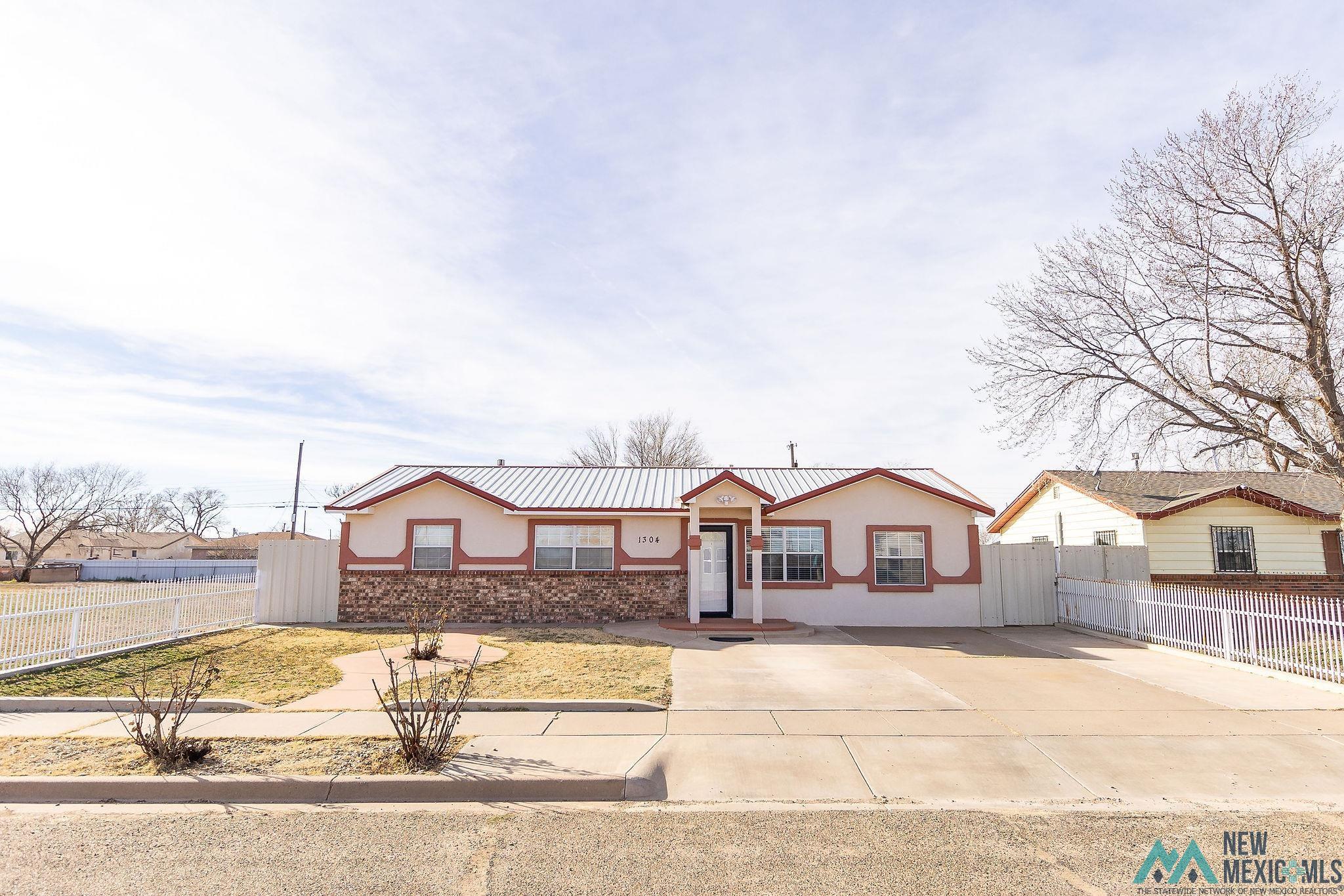 Clovis, New Mexico 88101, United States, 3 Bedrooms Bedrooms, ,1 BathroomBathrooms,Residential,Active,22974 Clovis, New Mexico 88101, United States, 3 Bedrooms Bedrooms, ,1 BathroomBathrooms,Residential,Active,22974