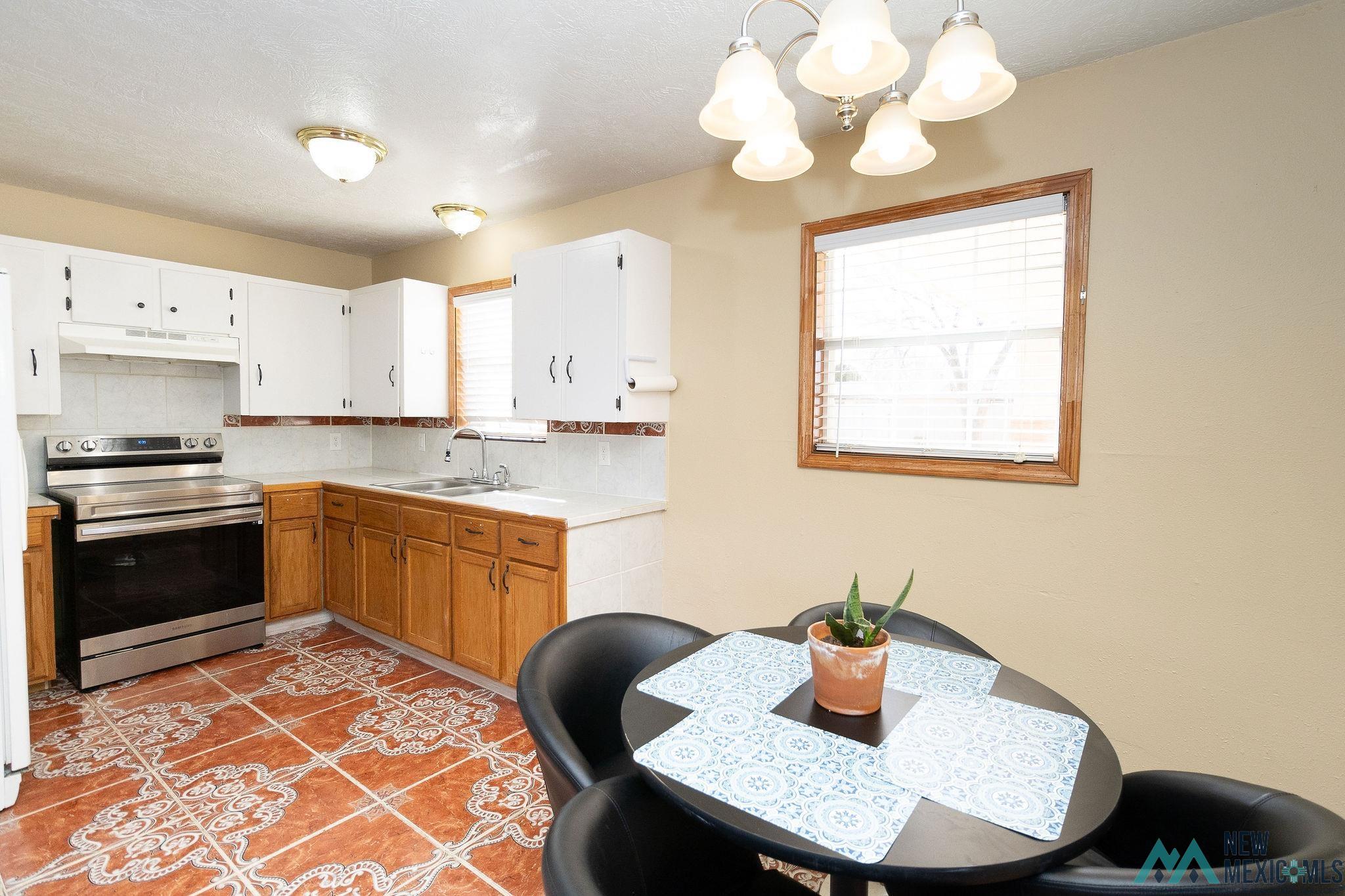 Clovis, New Mexico 88101, United States, 3 Bedrooms Bedrooms, ,1 BathroomBathrooms,Residential,Active,22974