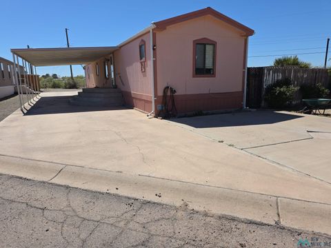 Mobile Home For Sale - 510 N Acoma Drive<br/> Luna County, Deming, NM 88030