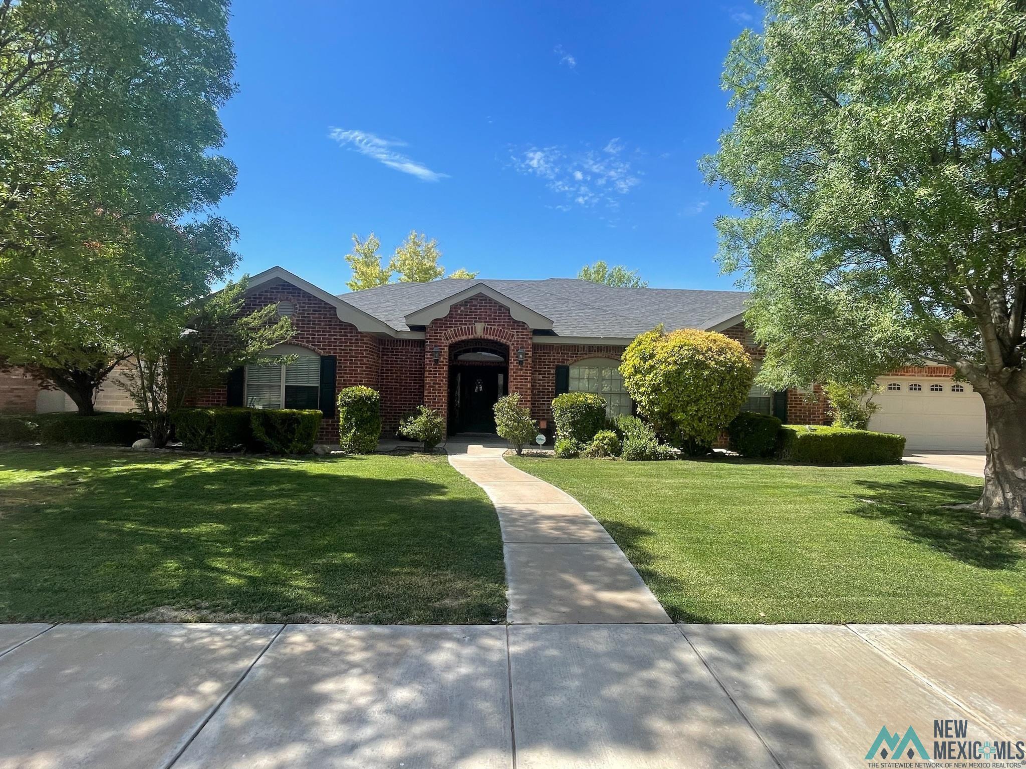 32 North Sky Loop, Roswell, New Mexico image 1