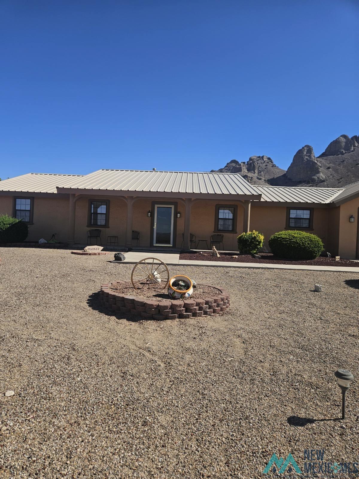 8480 Tamarack Rd Se Rd, Deming, Texas image 1